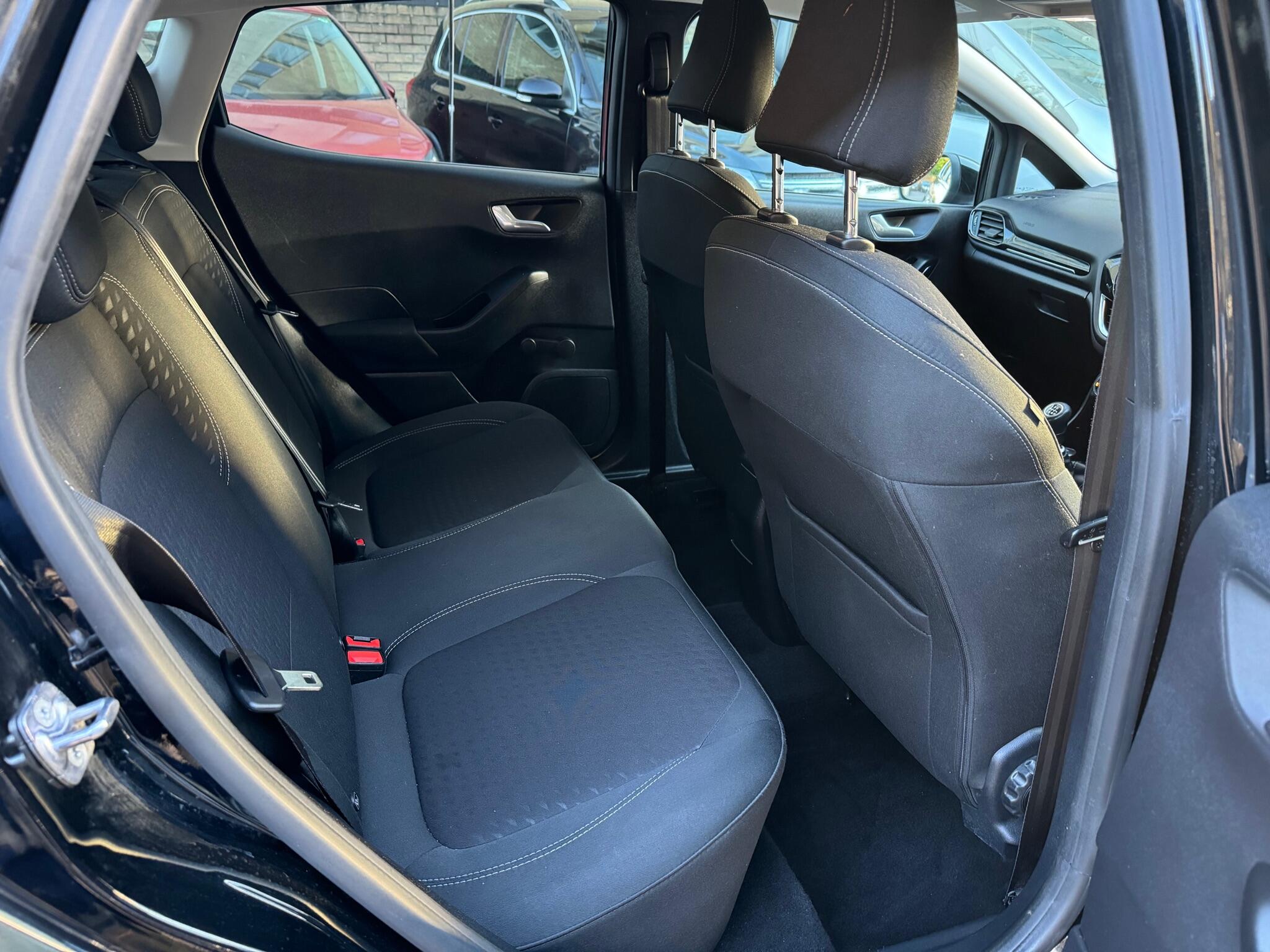 Ford Fiesta view 16
