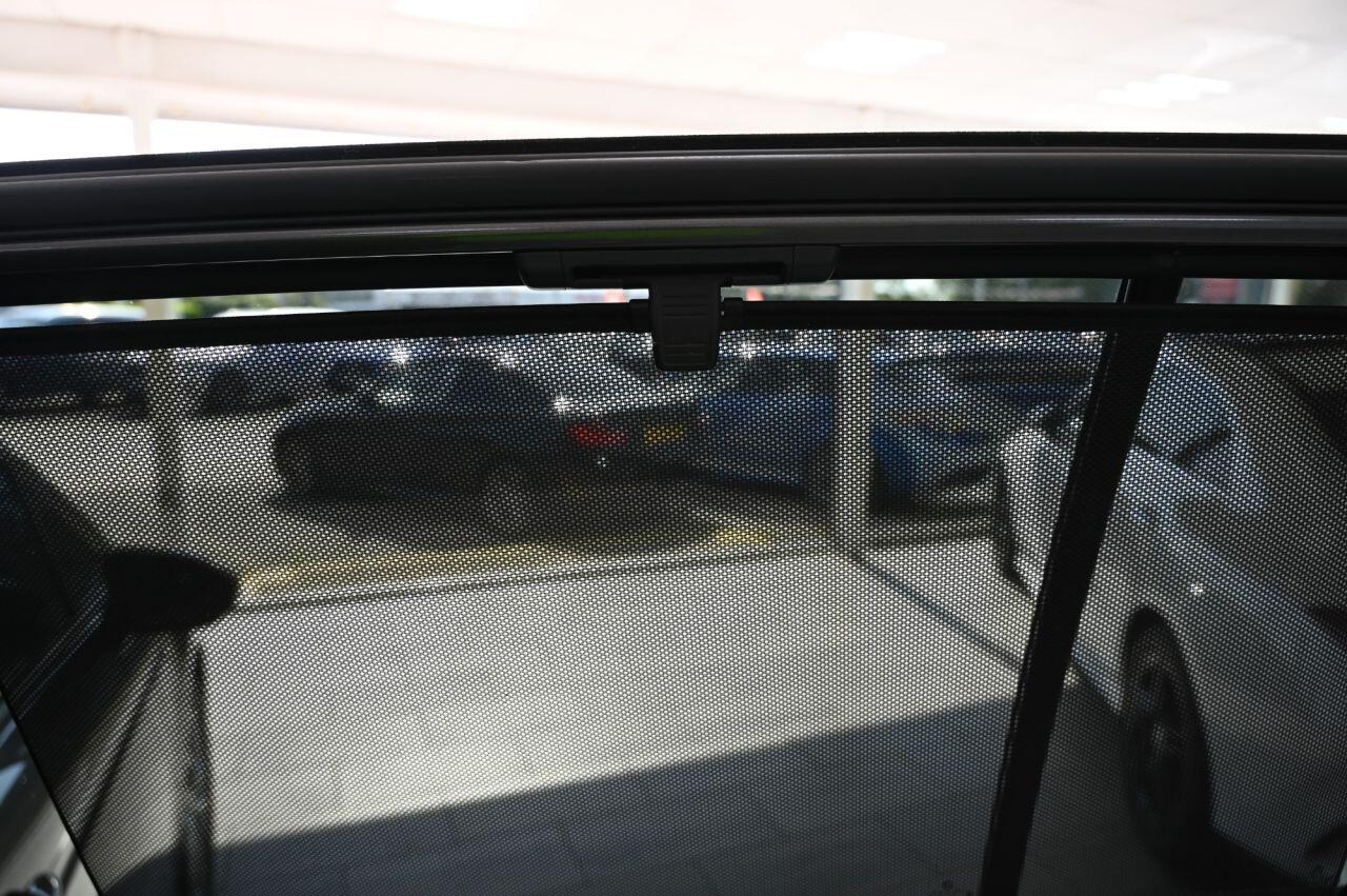 Volkswagen Touran view 36