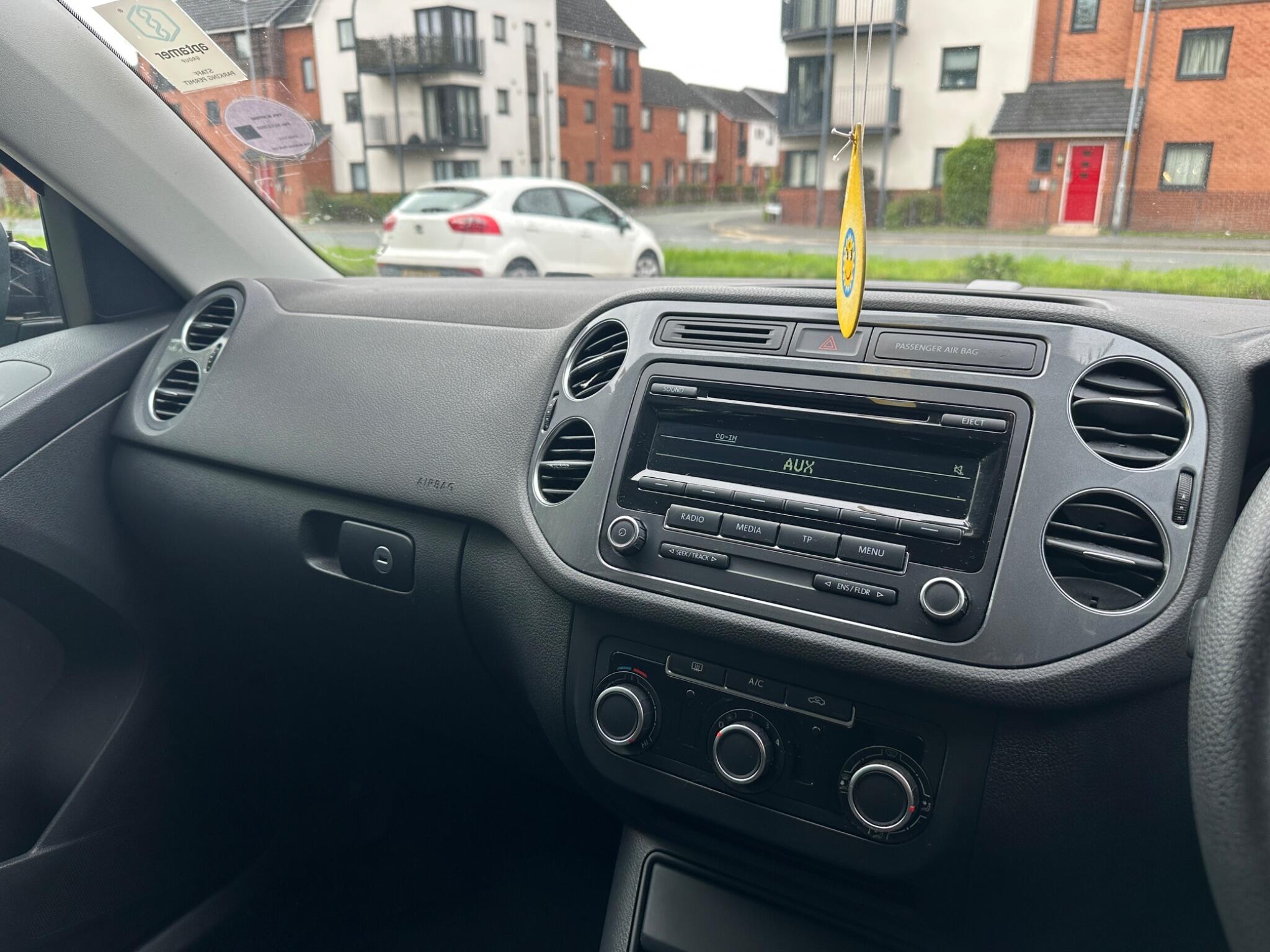 Volkswagen Tiguan view 27
