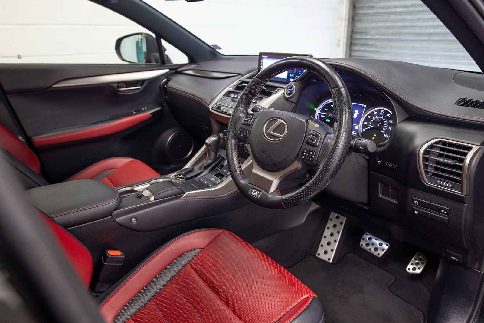 Lexus NX view 14