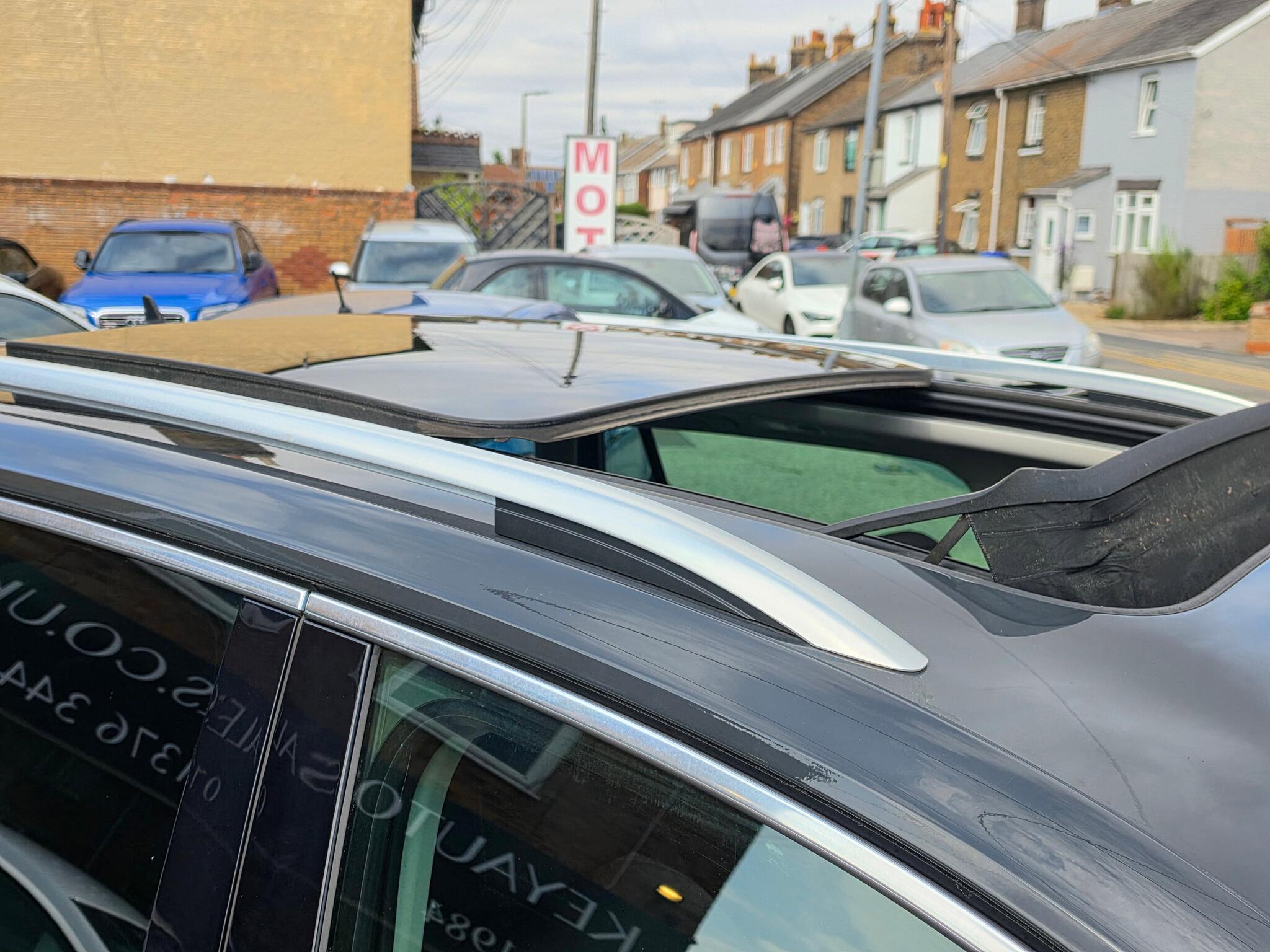 Volkswagen Tiguan view 33