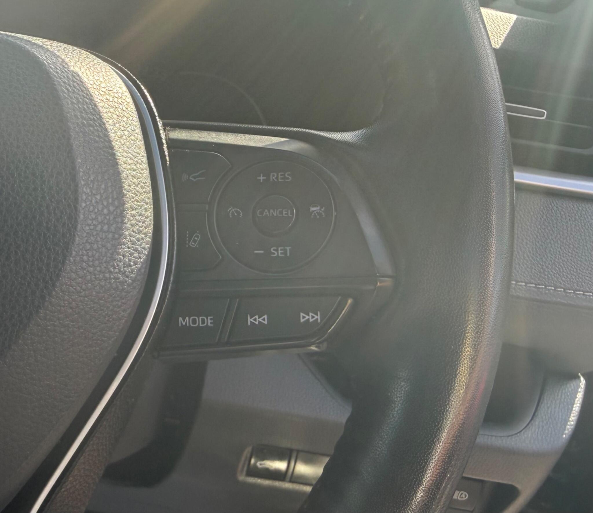 Toyota Rav4 view 15