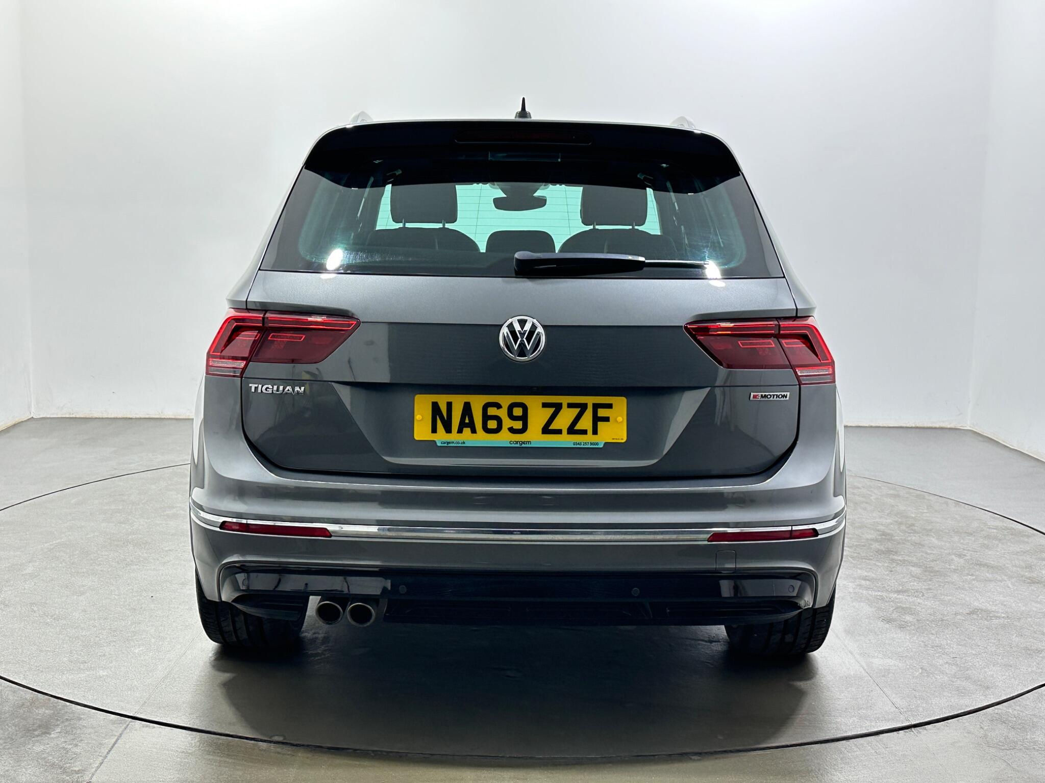 Volkswagen Tiguan view 7