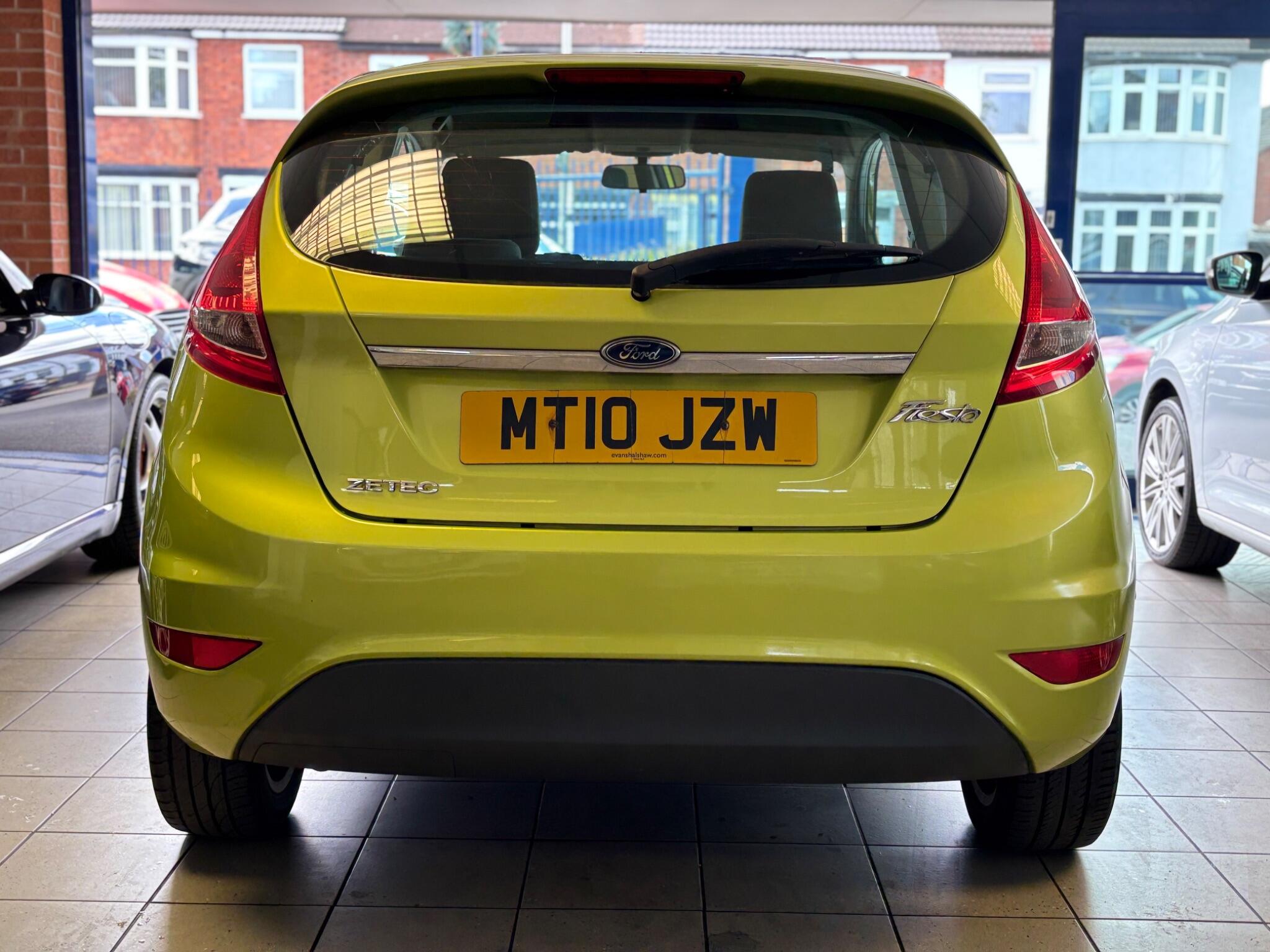 Ford Fiesta view 8