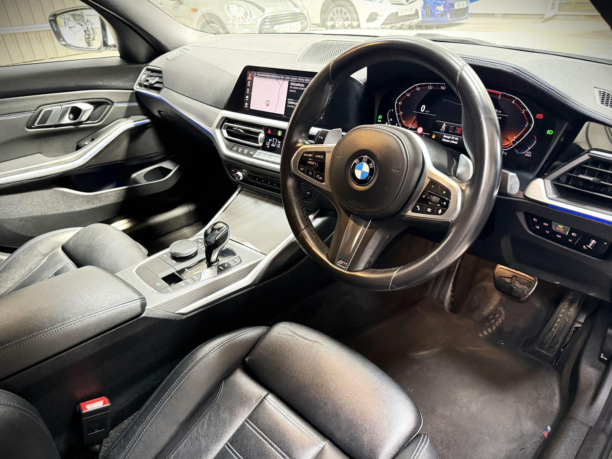 BMW 3 Series view 3