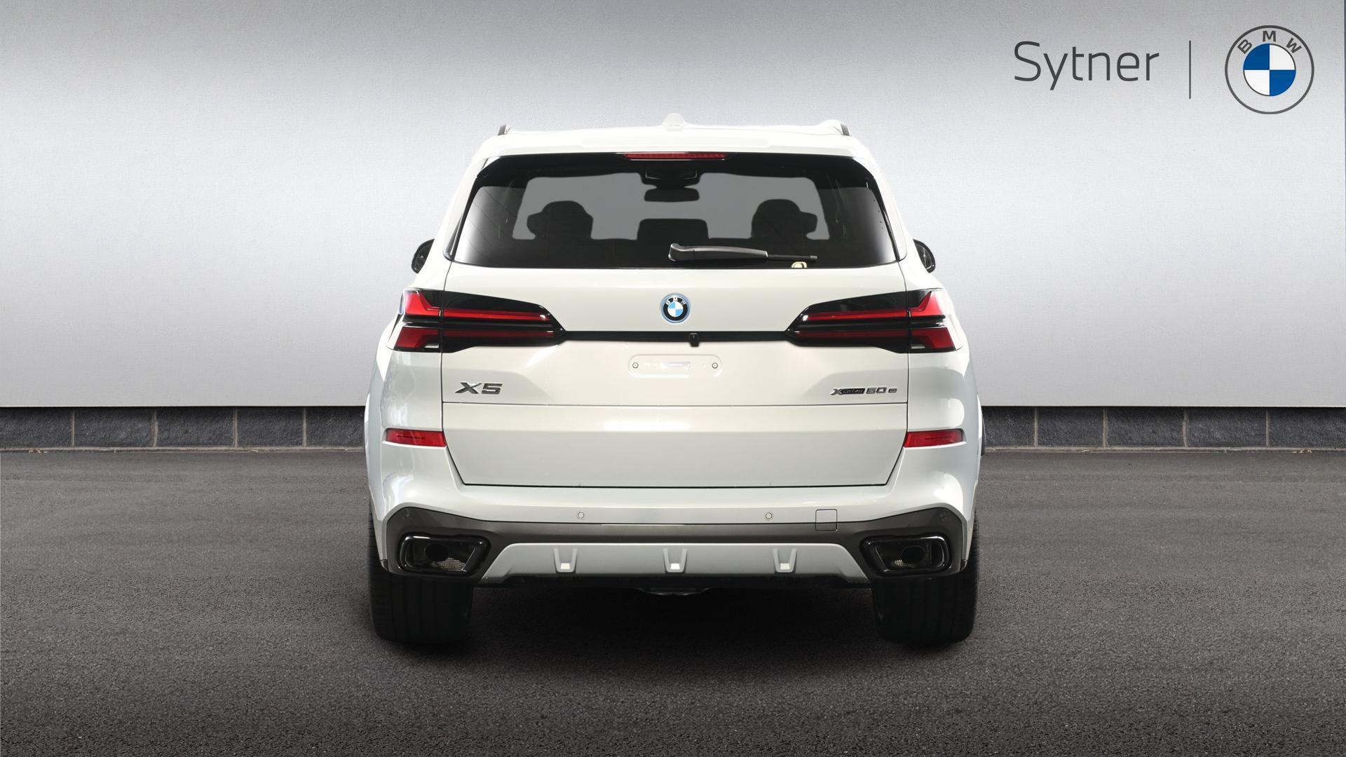 BMW X5 view 15