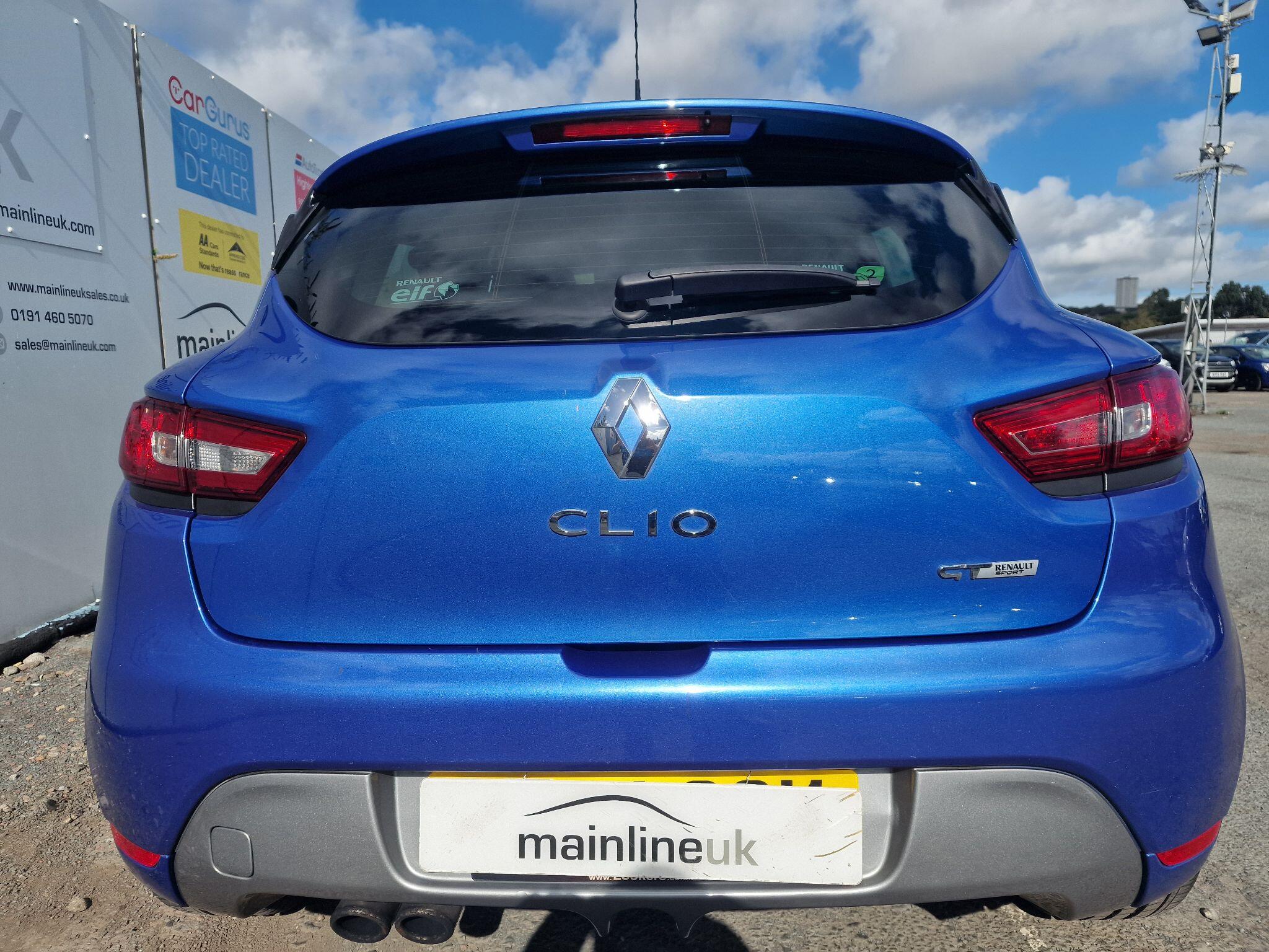 Renault Clio view 23