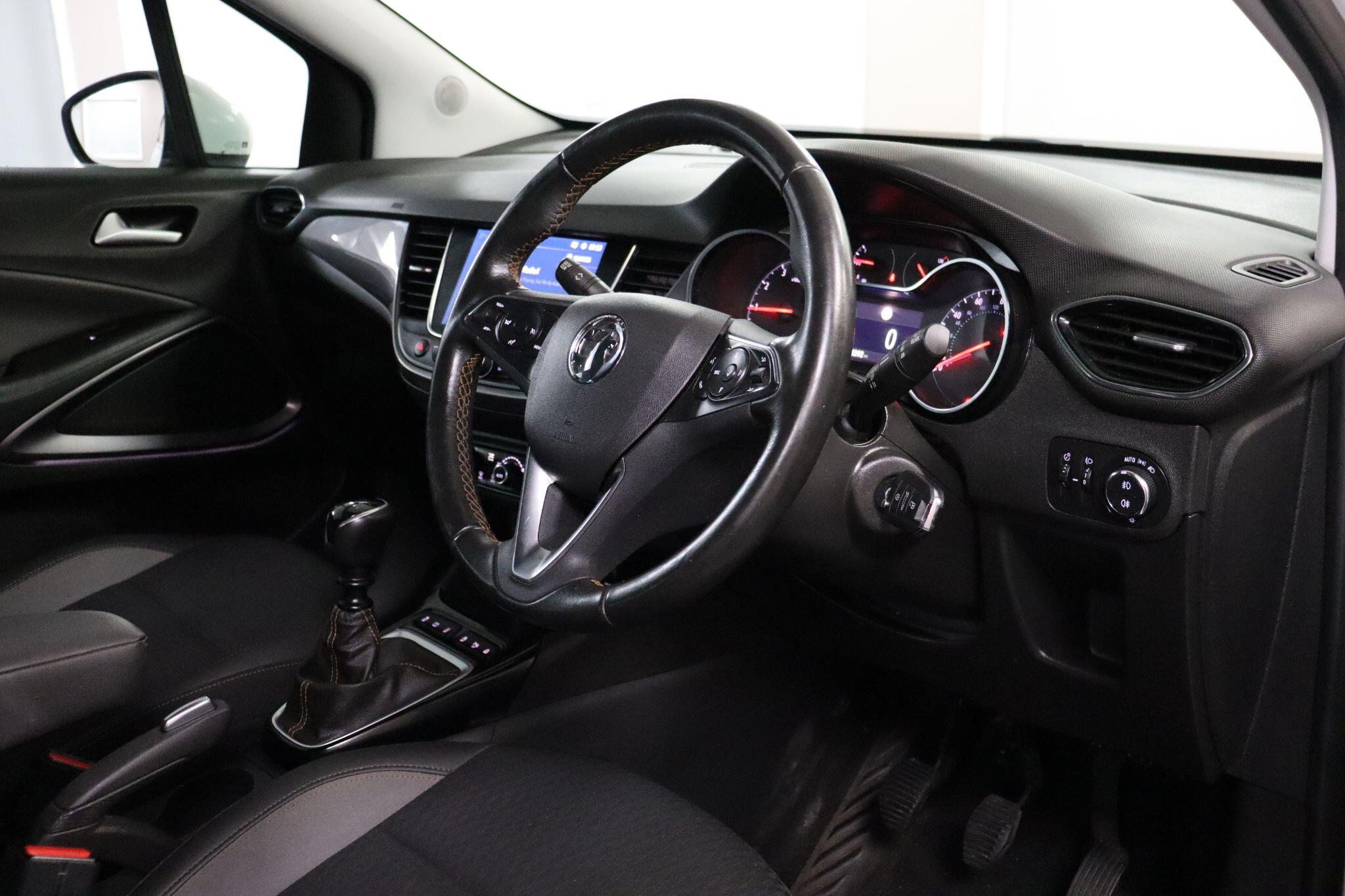 Vauxhall Crossland X view 5