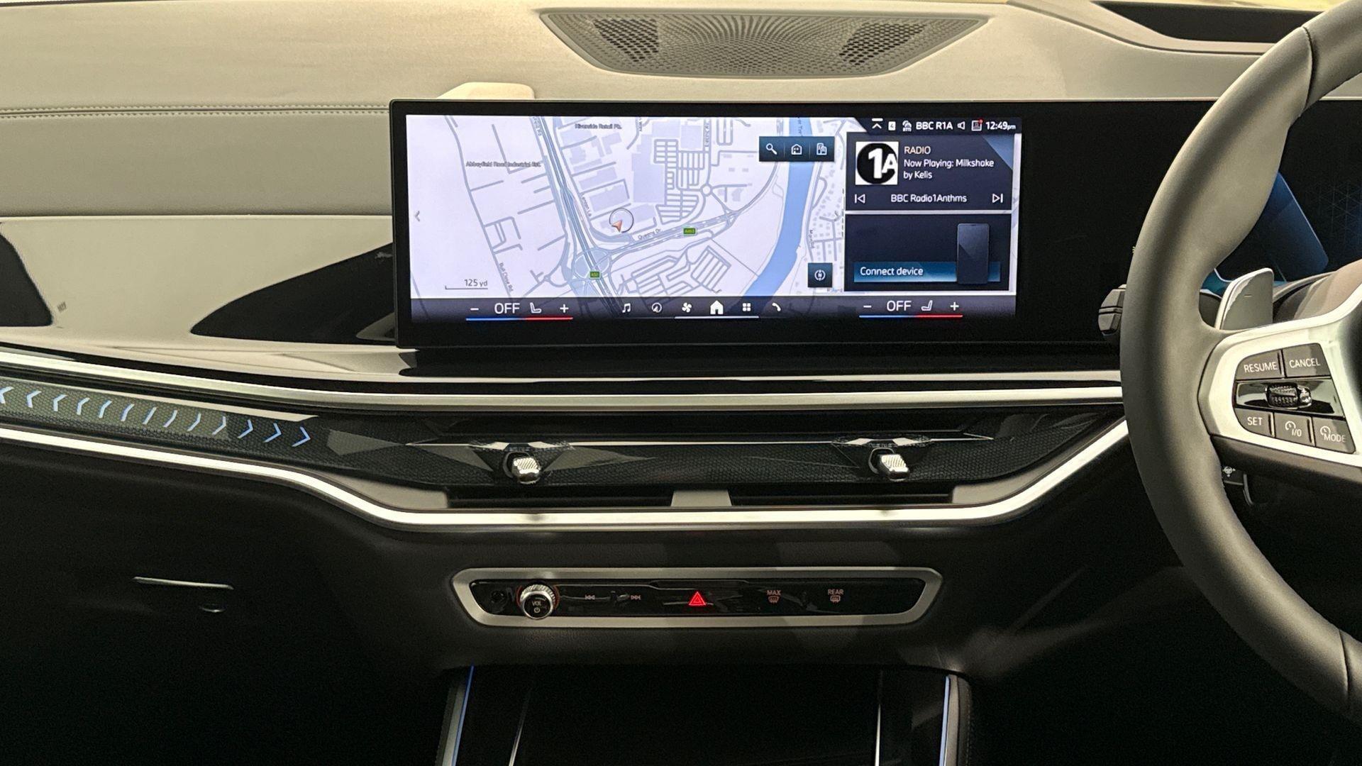 BMW X5 view 8