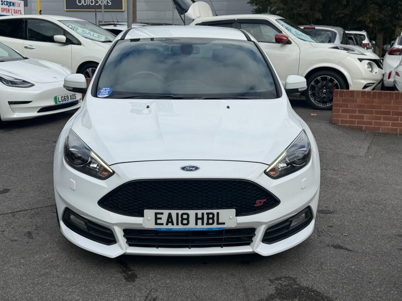 Ford Focus view 2