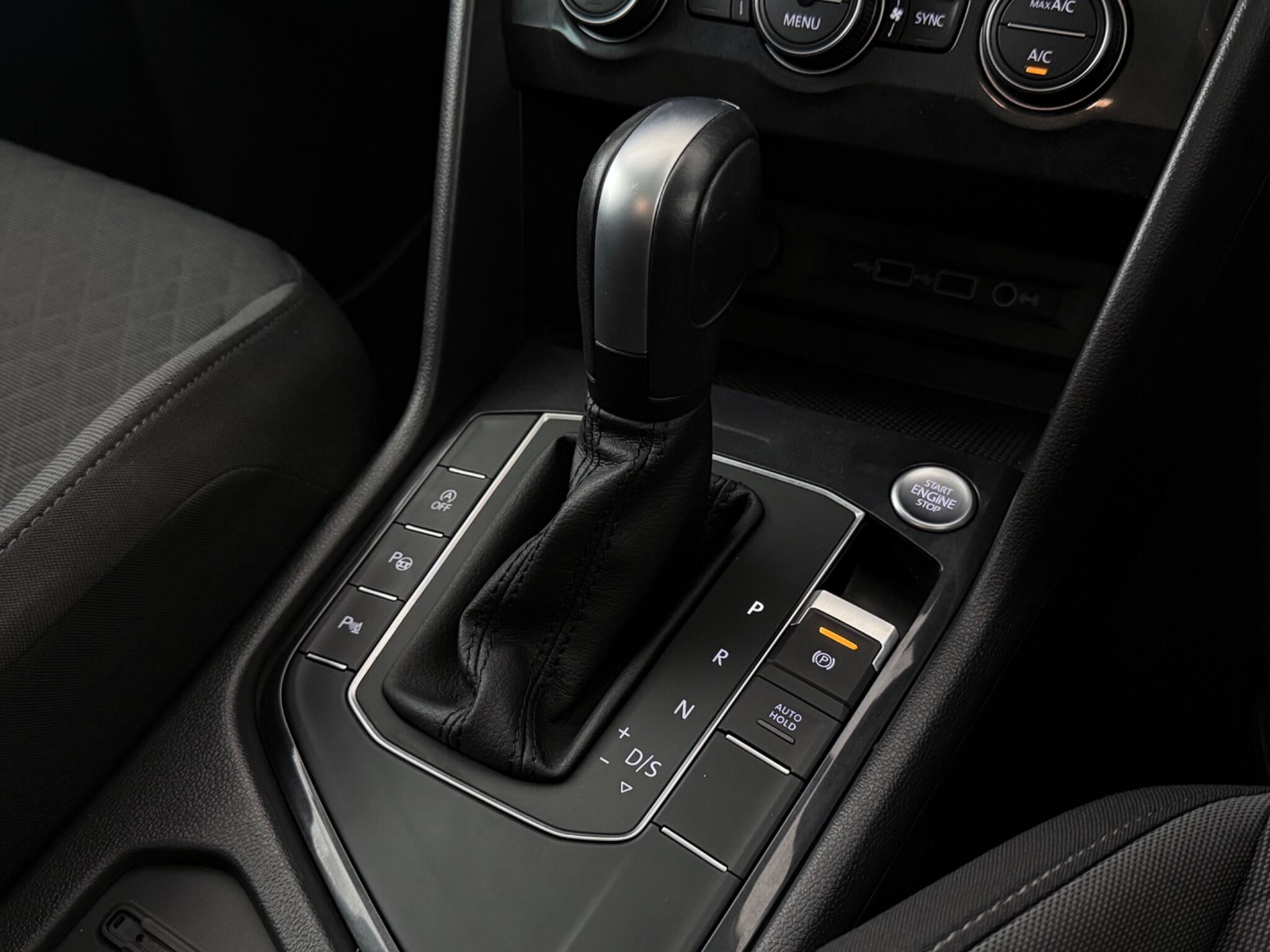 Volkswagen Tiguan view 18