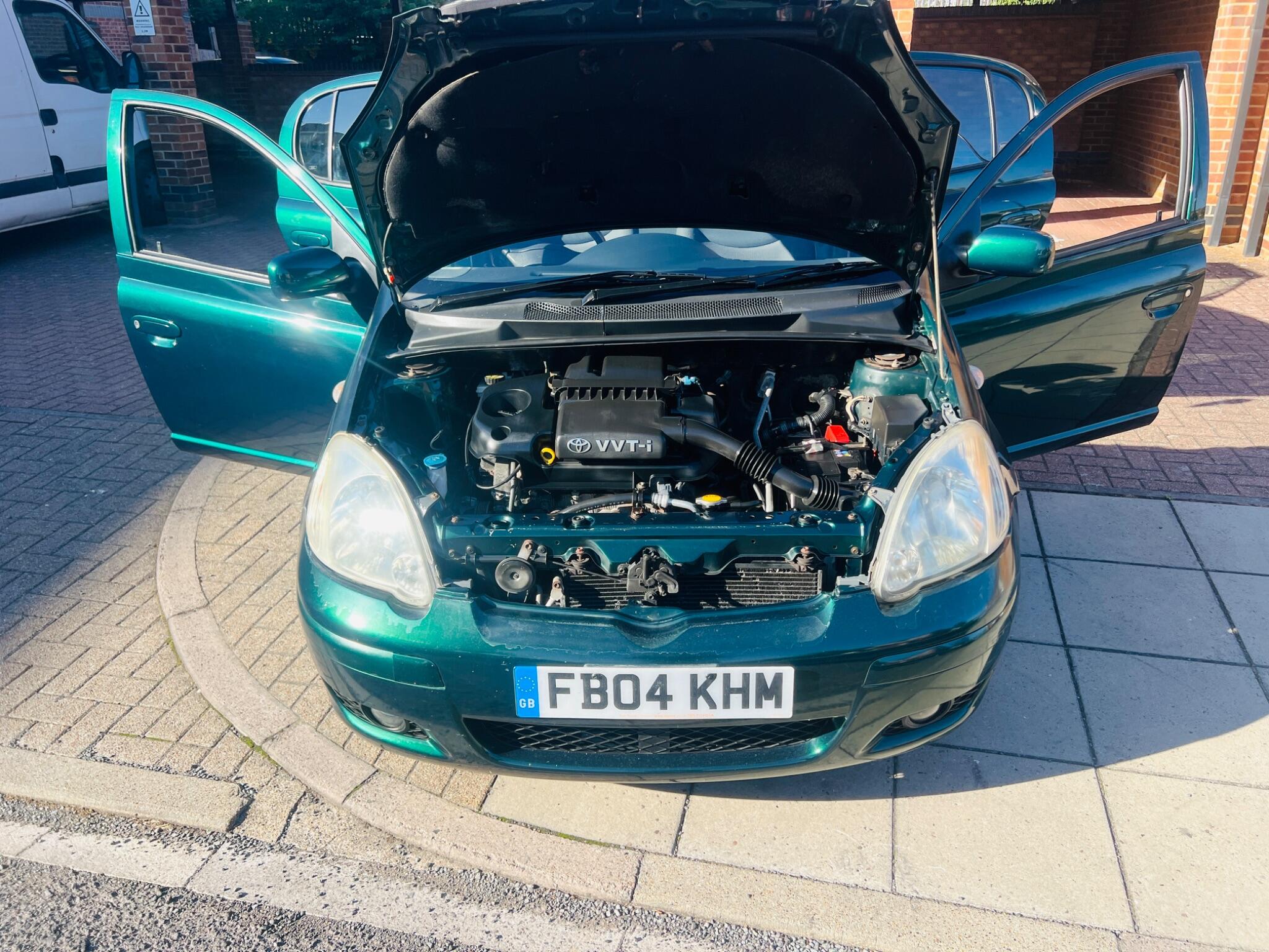 Toyota Yaris view 36