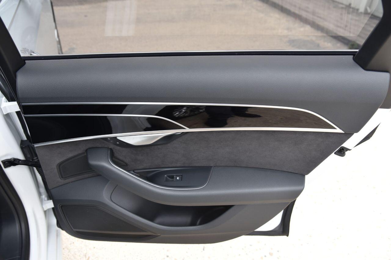 Audi A8 view 66