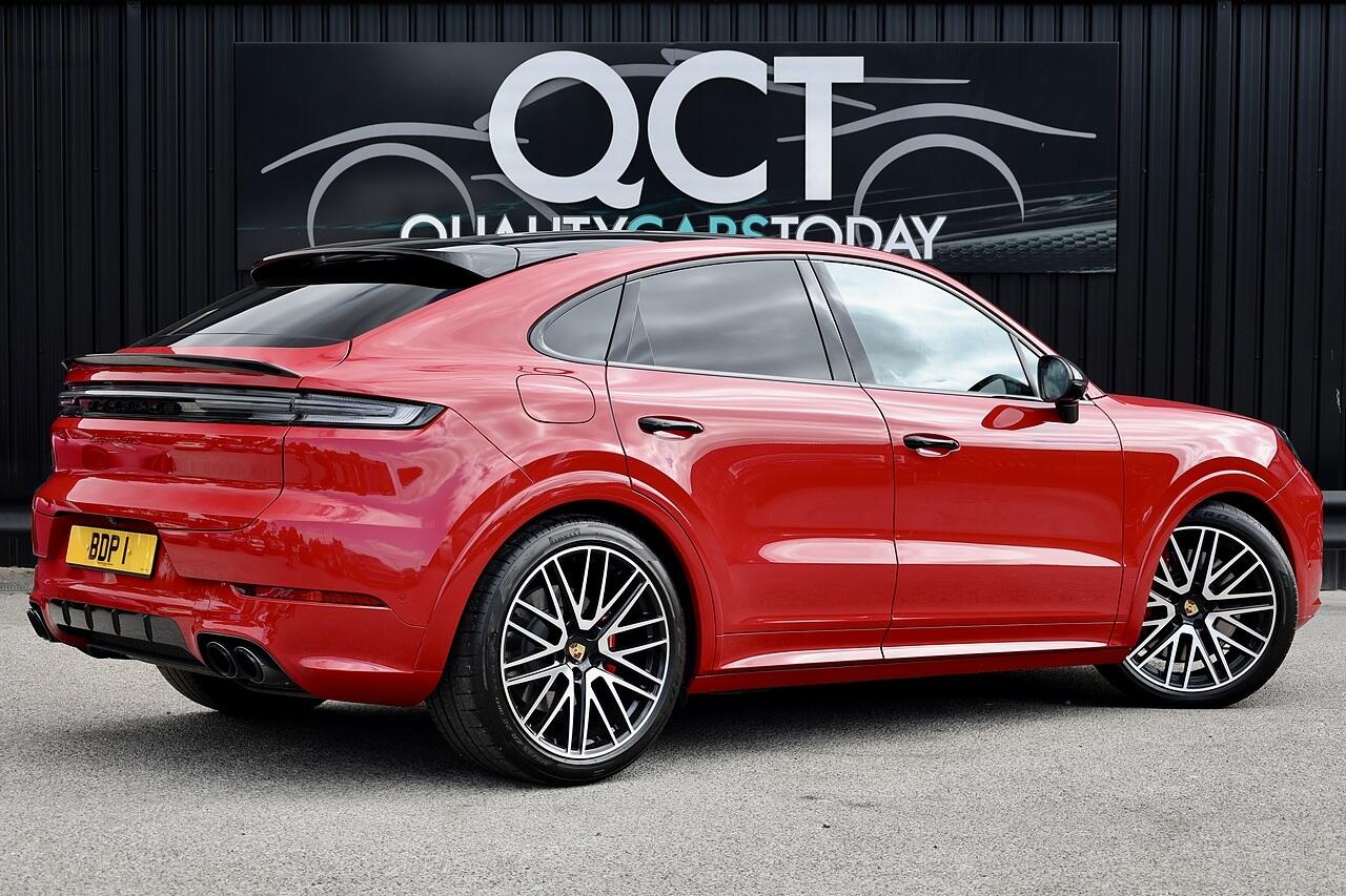 Porsche Cayenne view 20