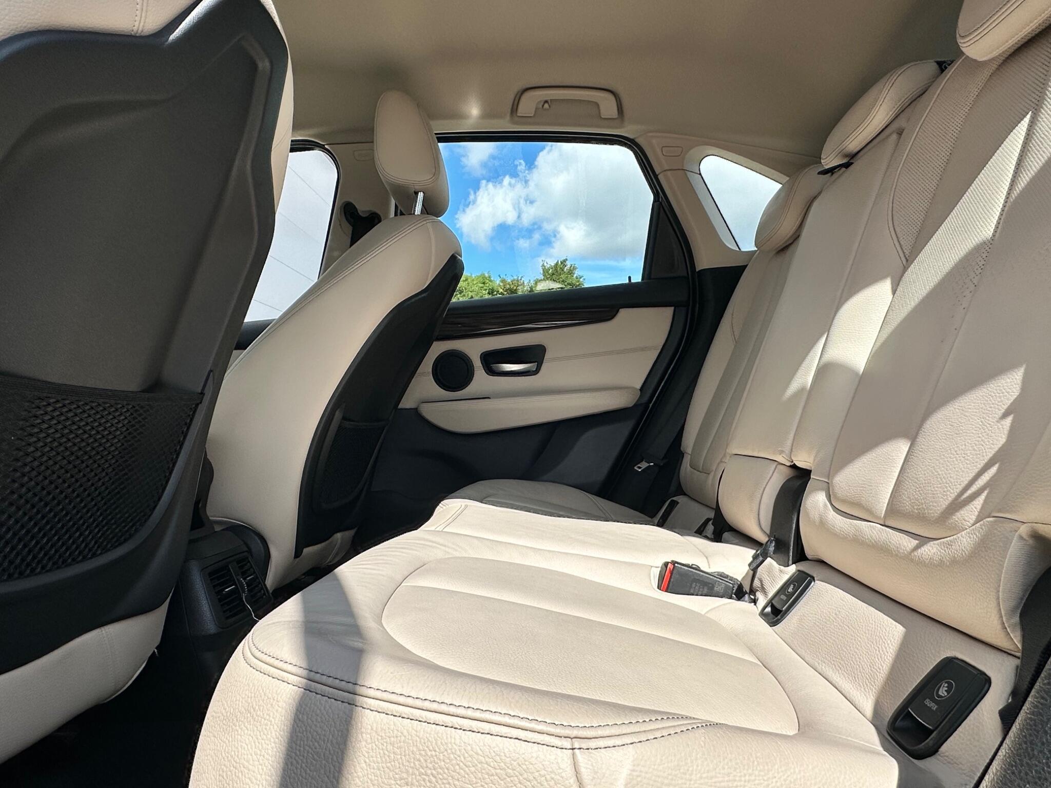 BMW 2 Series view 31