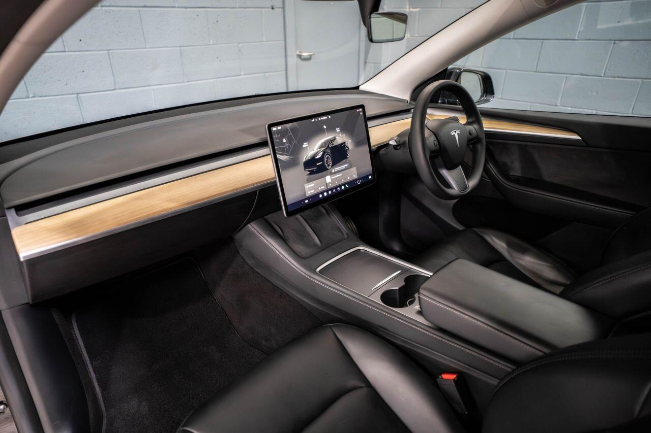 Tesla Model Y view 15