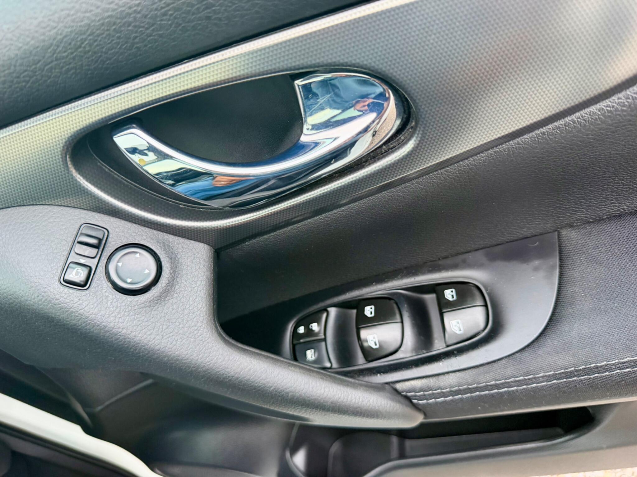 Nissan Qashqai view 28