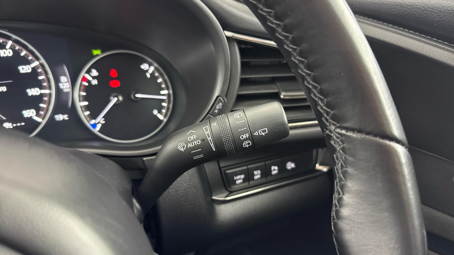 Mazda CX-30 view 42