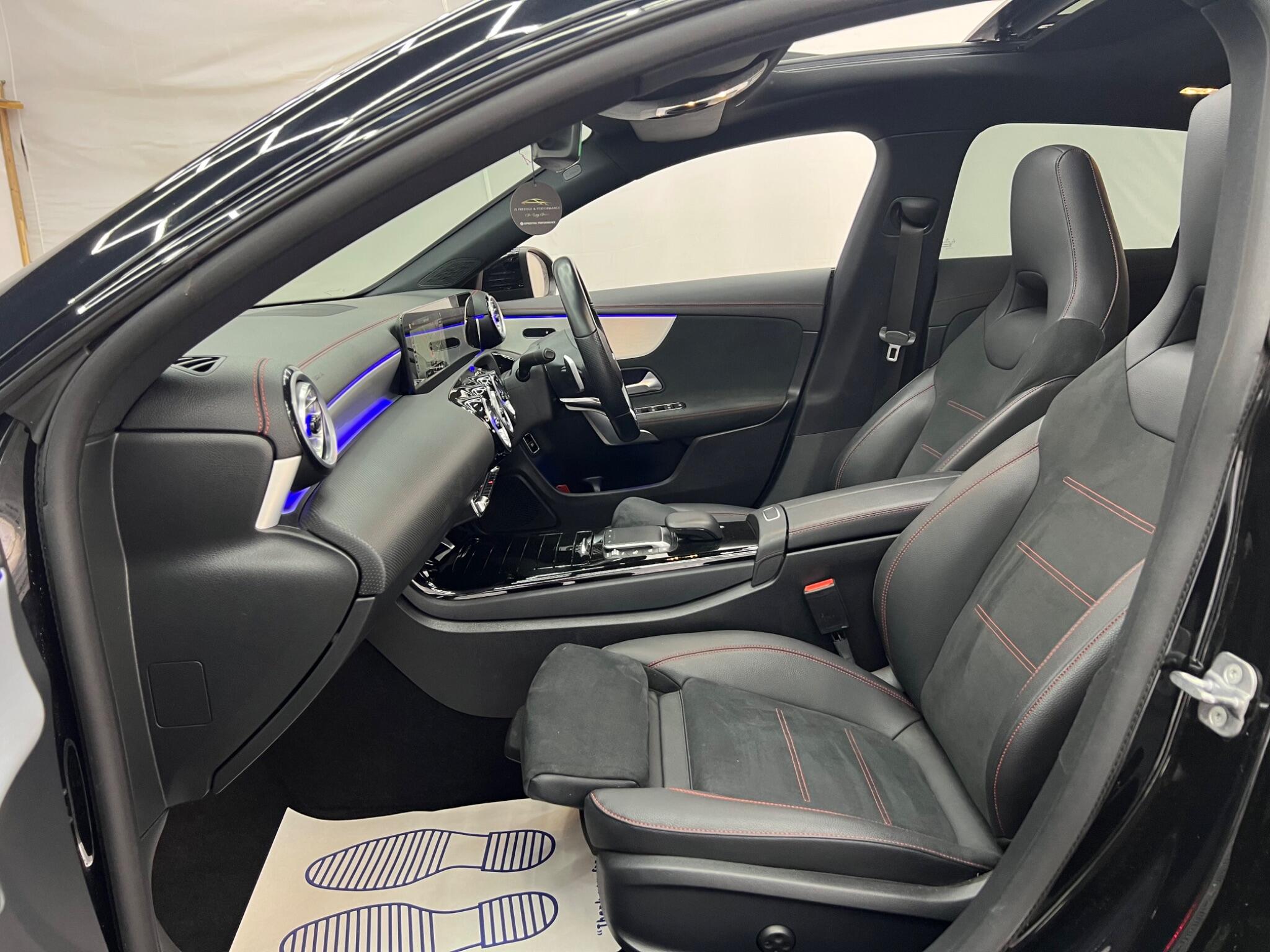 Mercedes-Benz Cla view 54