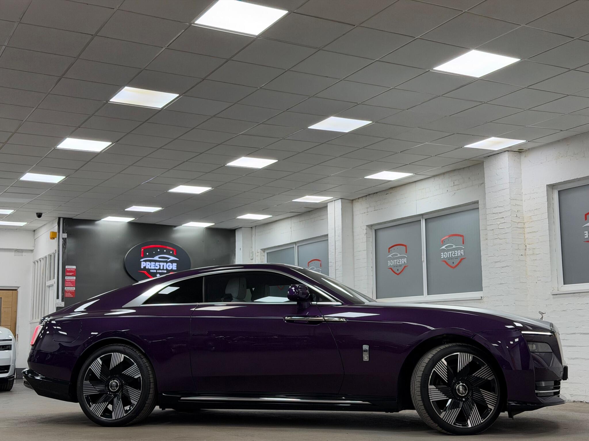 Rolls-Royce Spectre view 39
