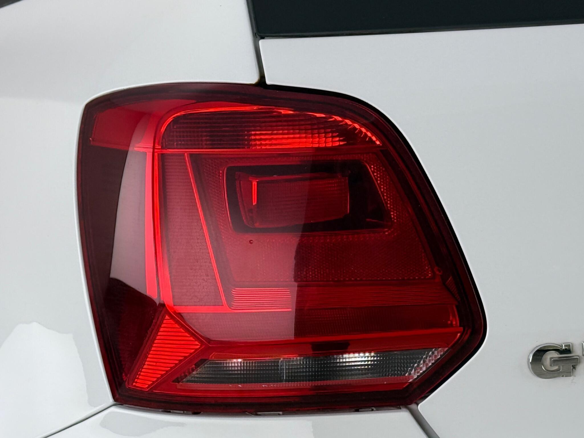 Volkswagen Polo view 10