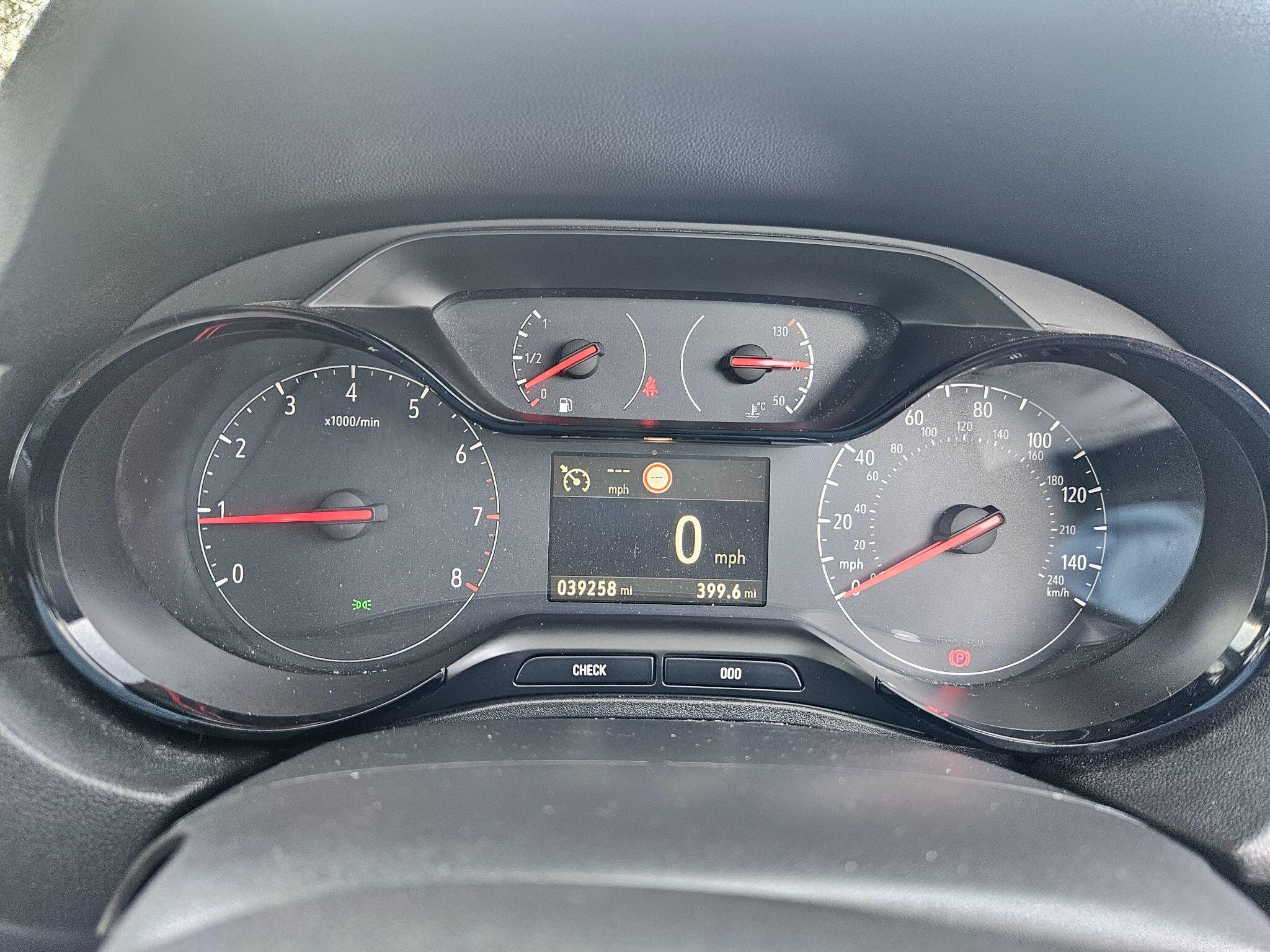 2019 Vauxhall Grandland X image 24