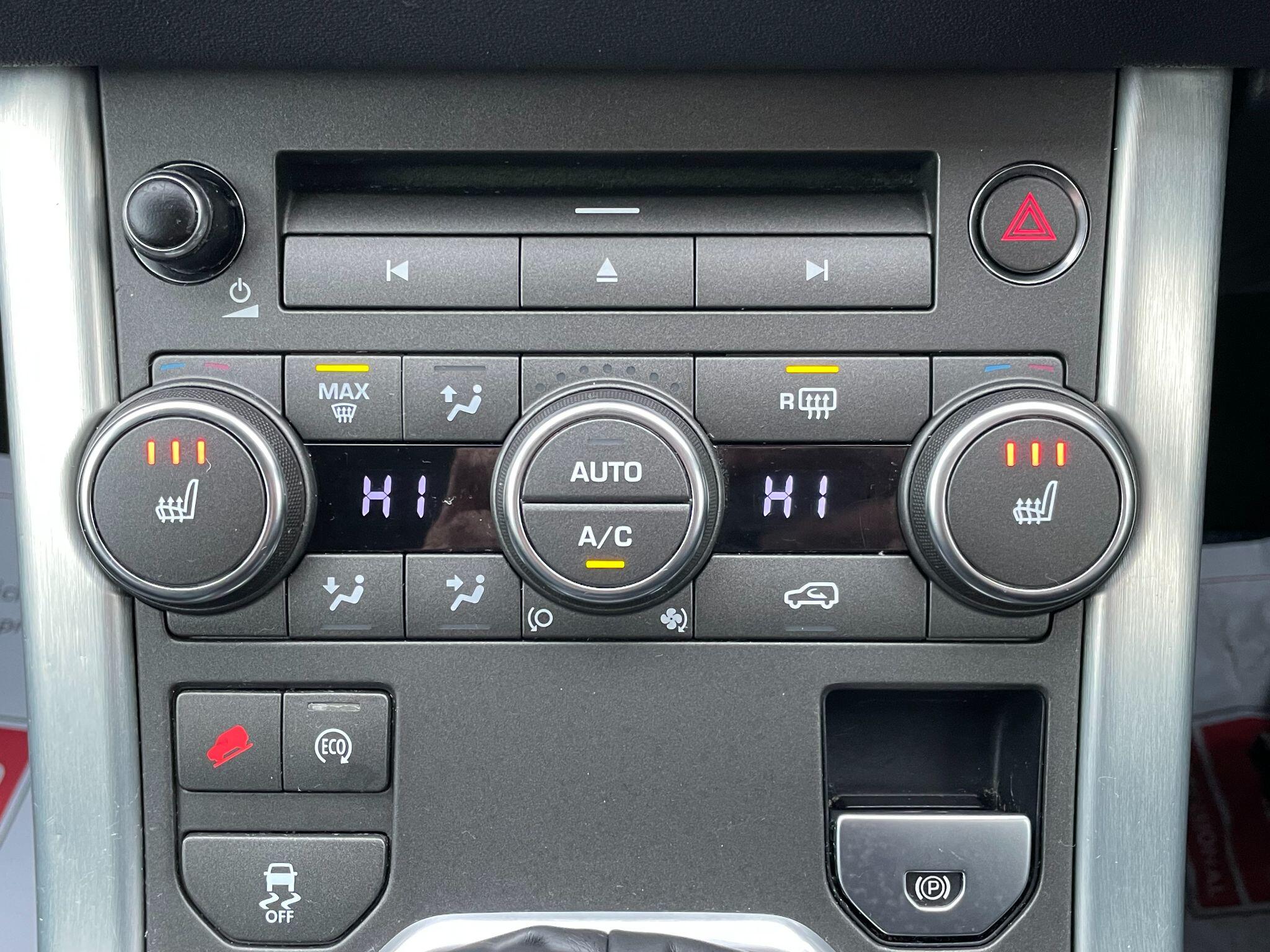 Land Rover Range Rover Evoque view 28
