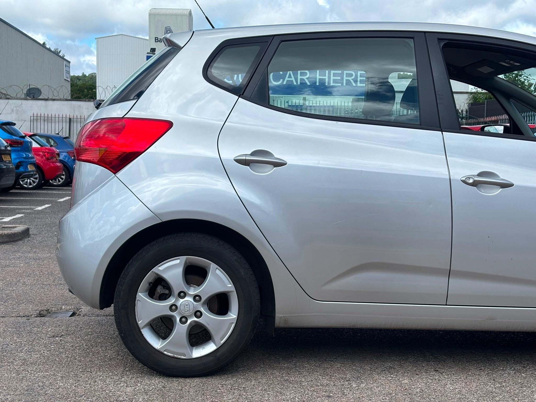 Kia Venga view 36