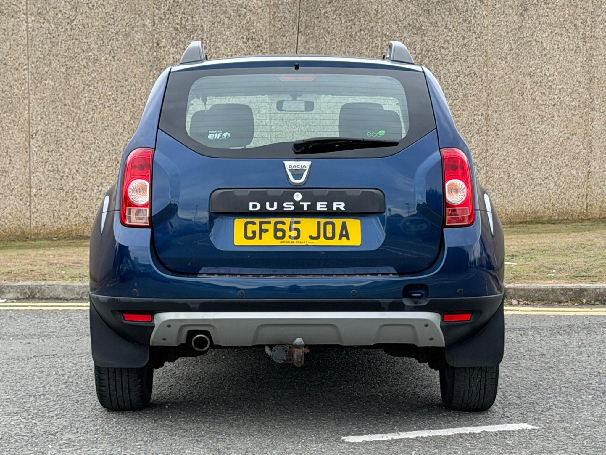 Dacia Duster view 8
