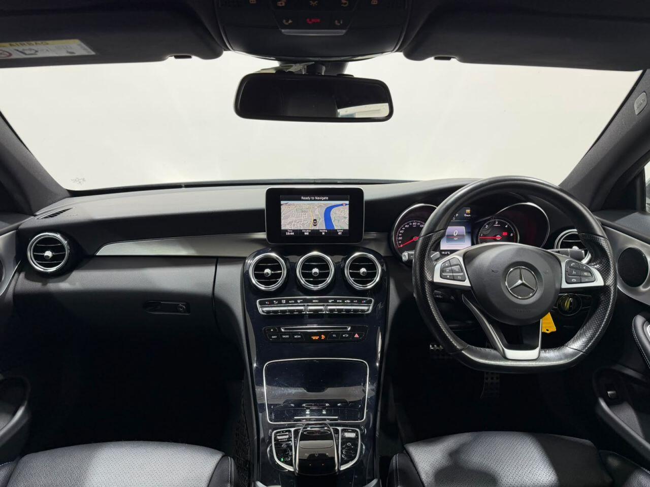 Mercedes-Benz C-Class view 4
