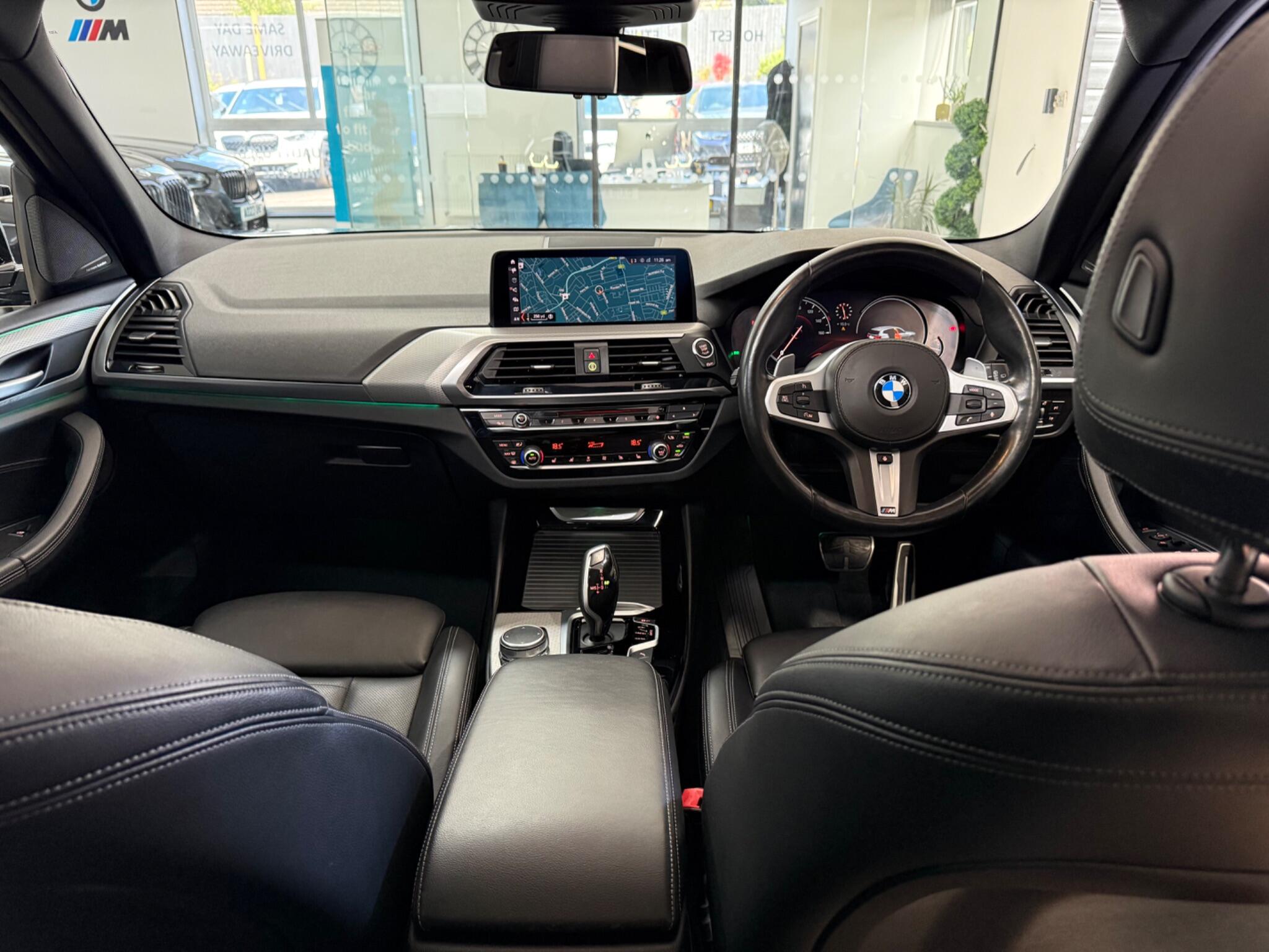 BMW X3 view 11