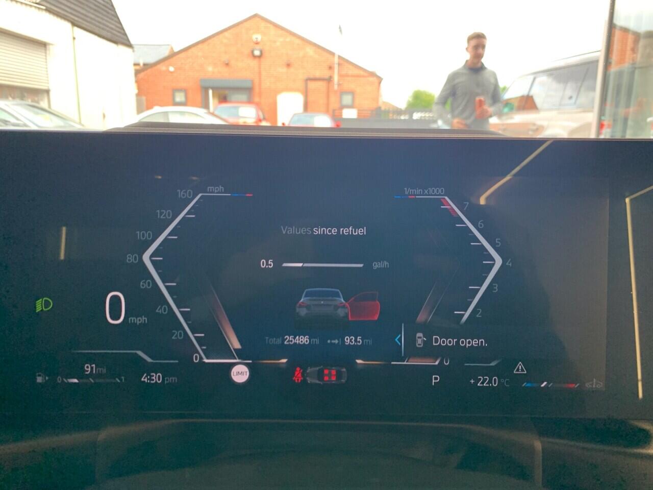 BMW 2 Series view 38