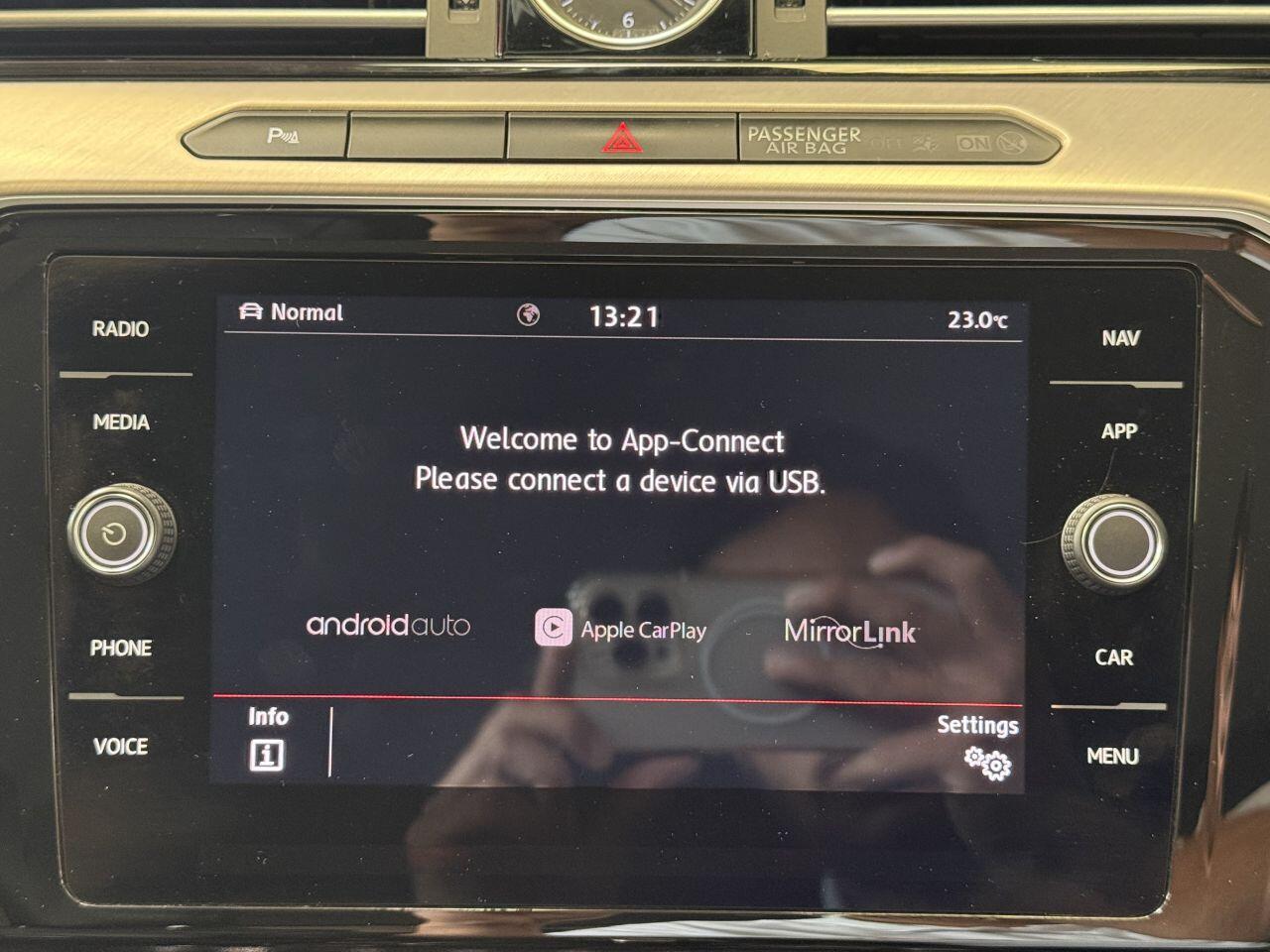 Volkswagen Arteon view 50