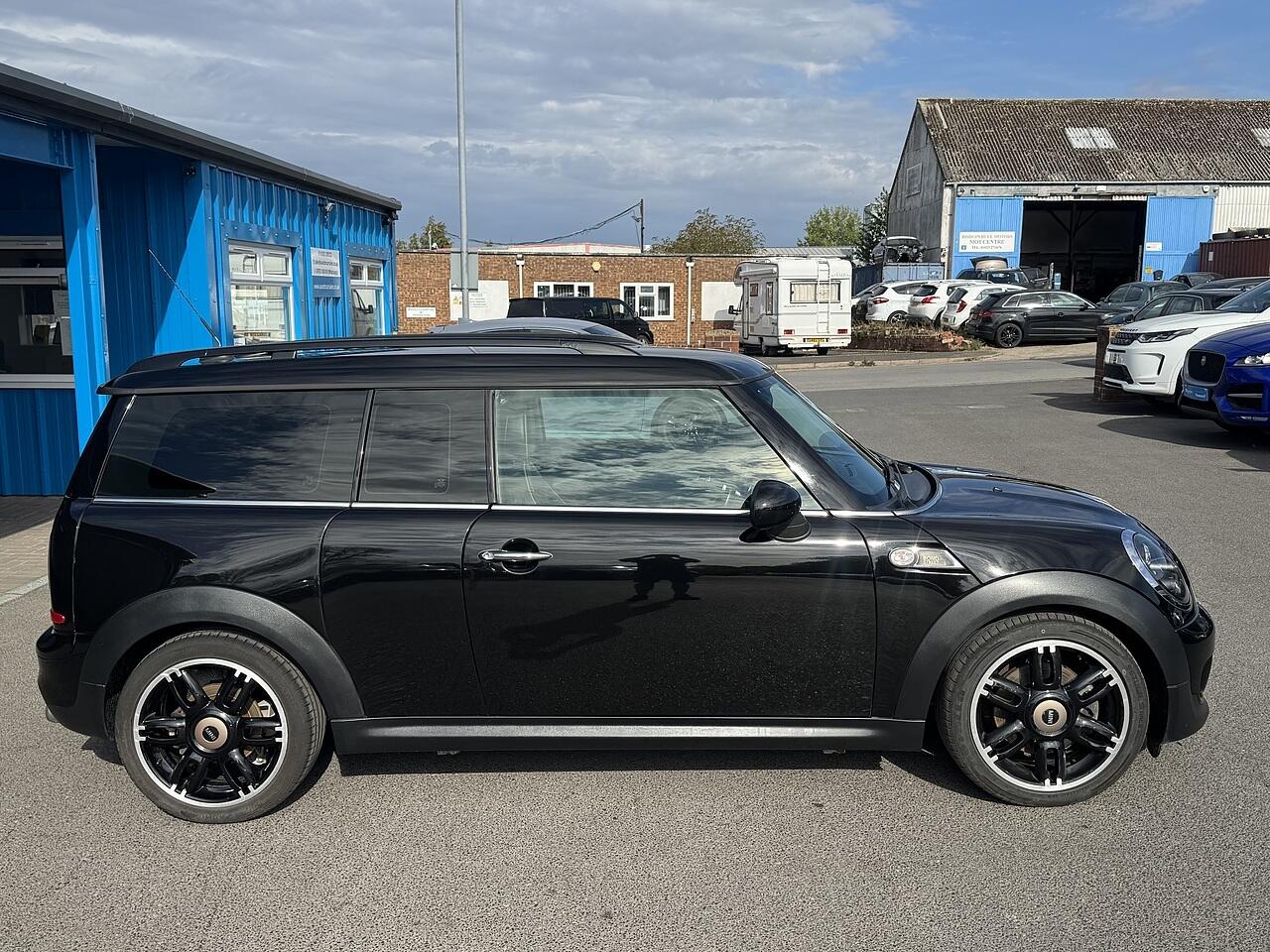 Mini Clubman view 8