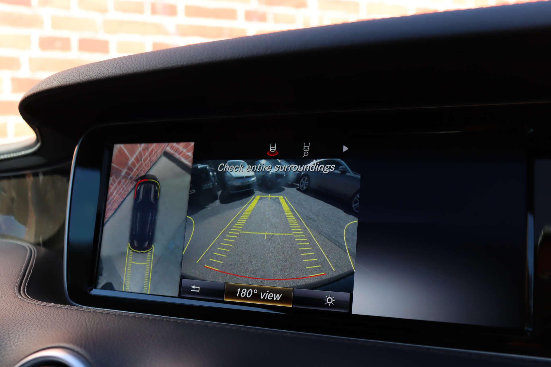 Mercedes-Benz S Class view 25