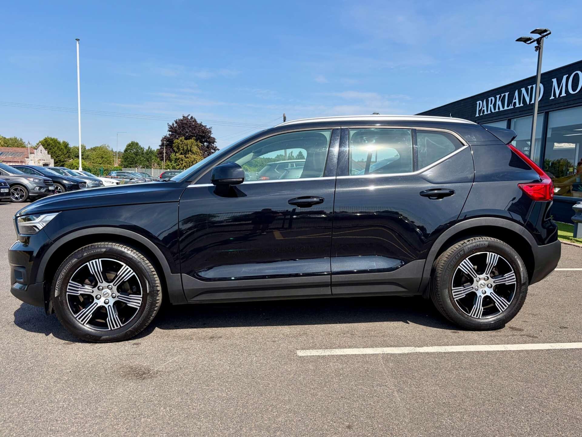 Volvo XC40 view 5