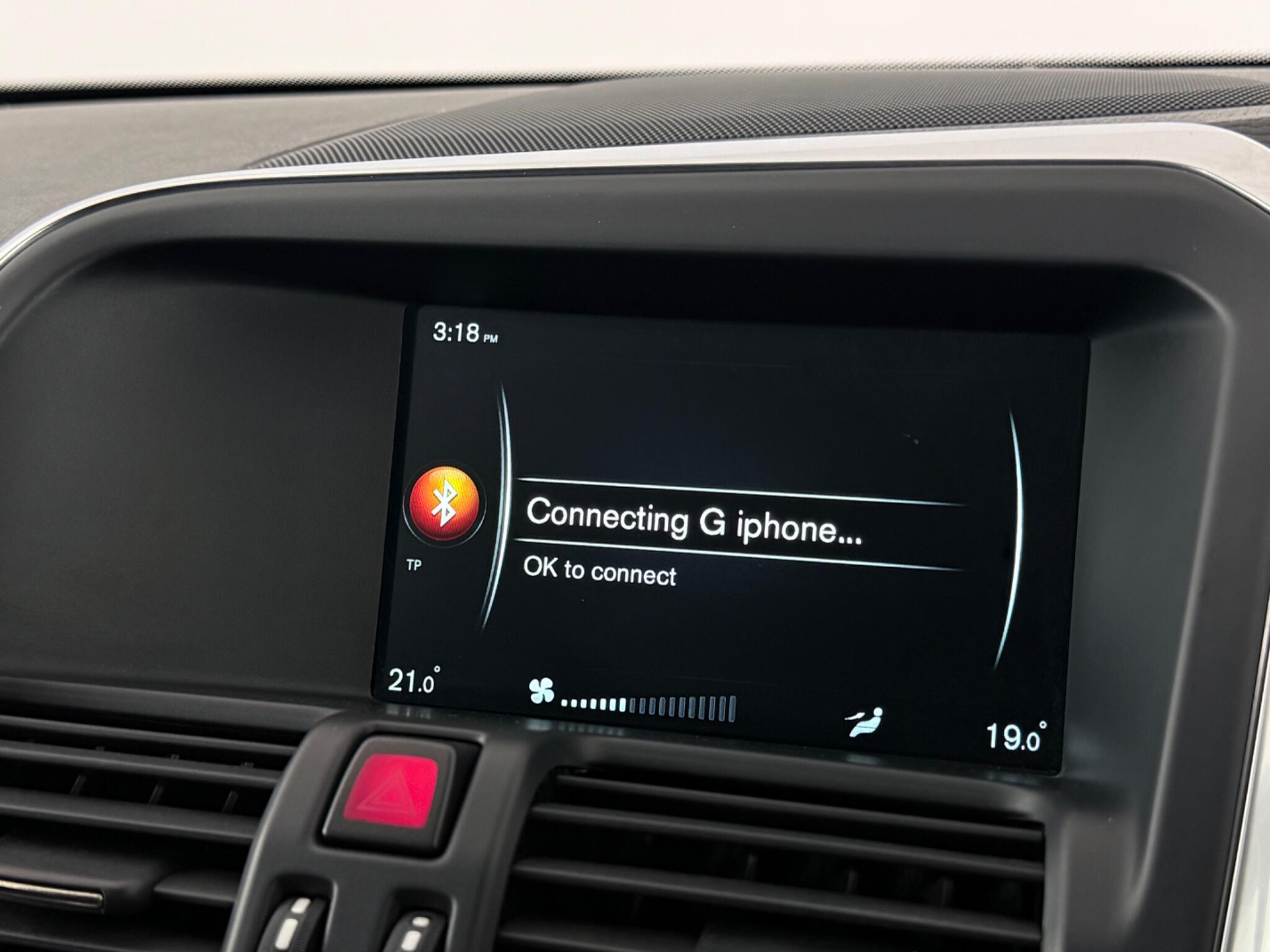 Volvo XC60 view 22