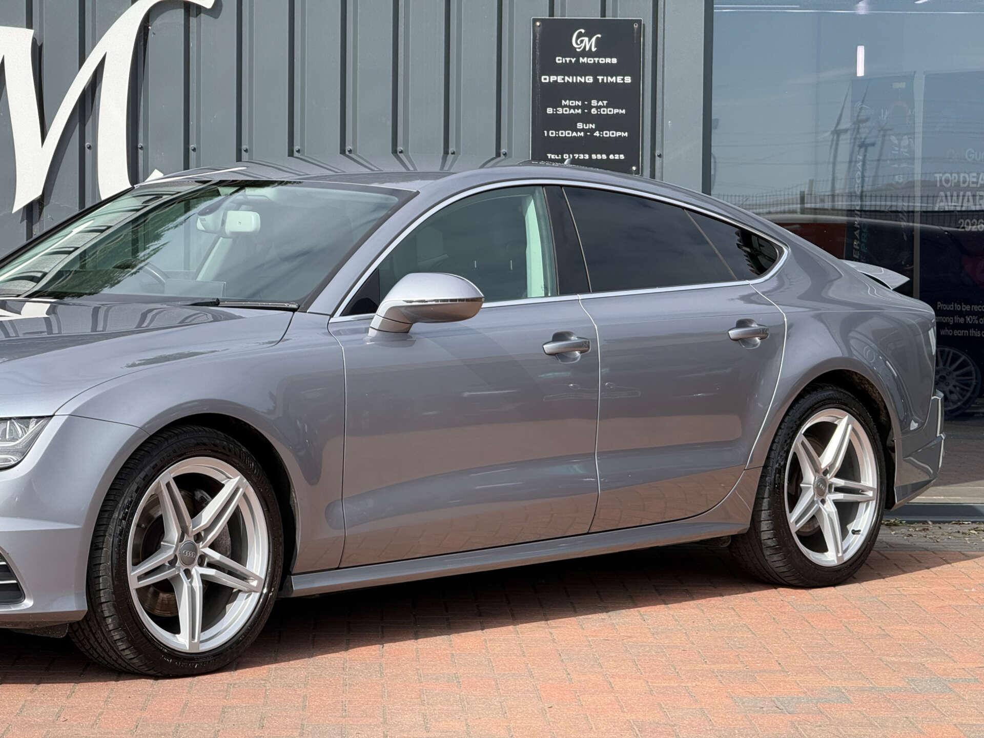 Audi A7 view 3
