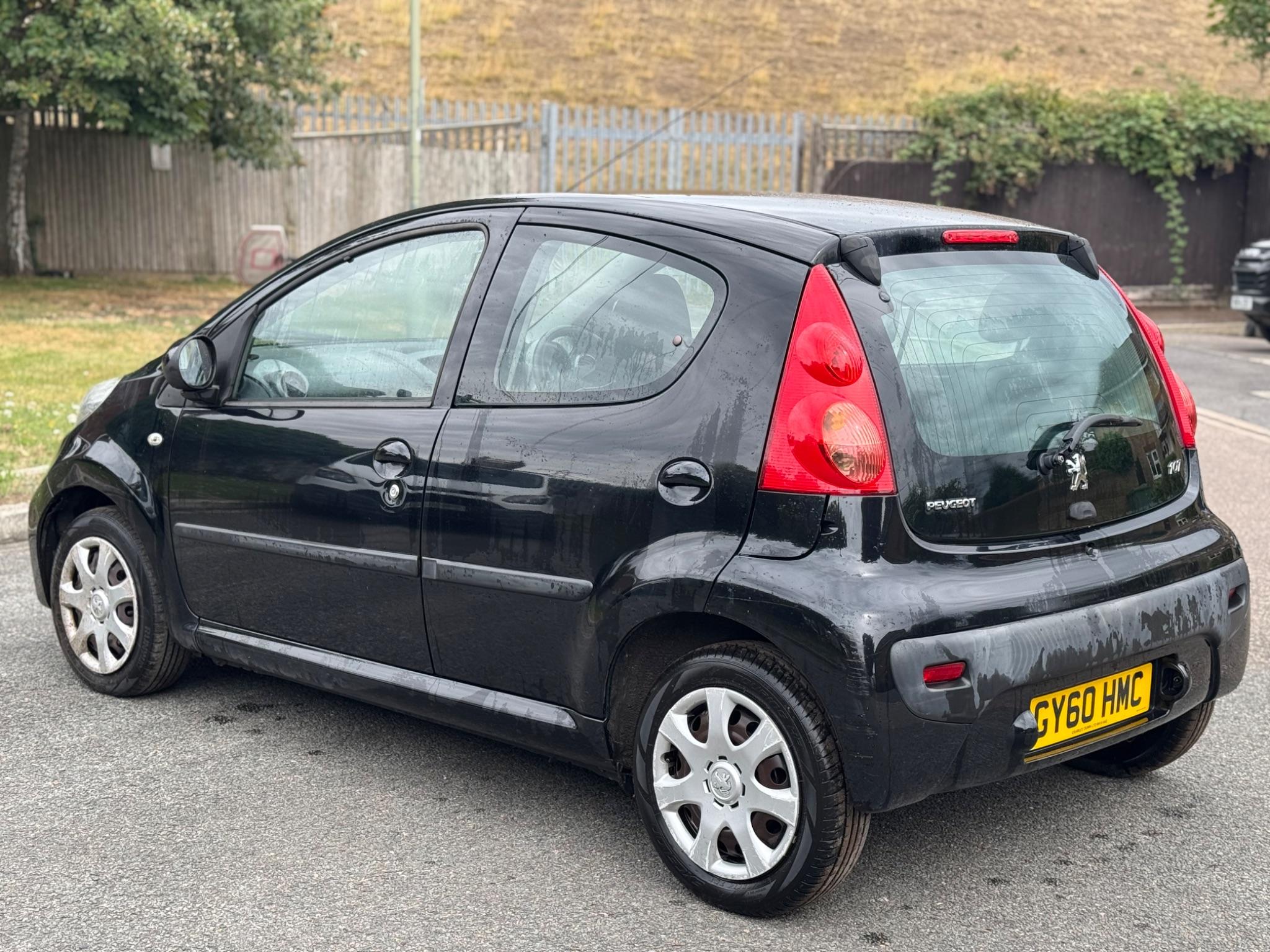 2011 Peugeot 107 image 6