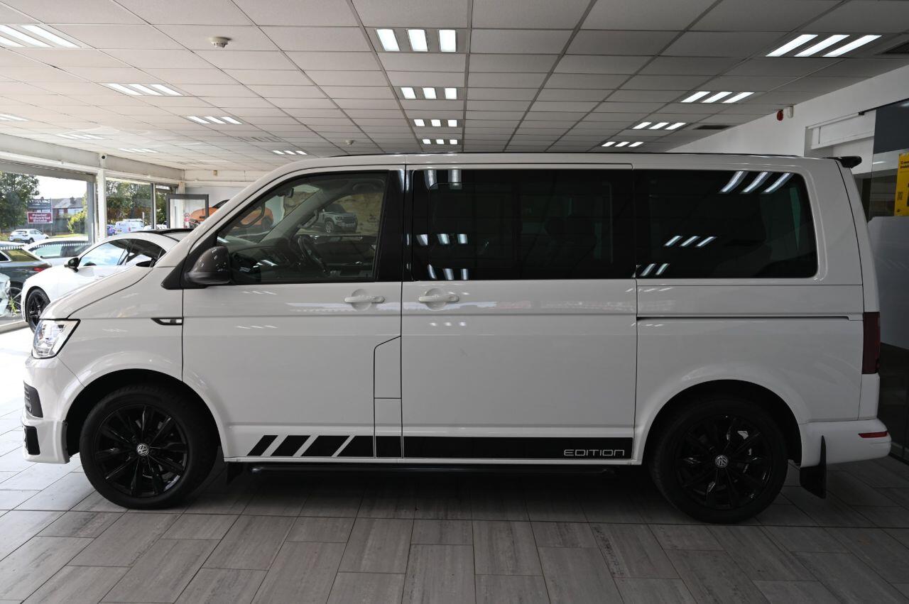 Volkswagen Caravelle view 4