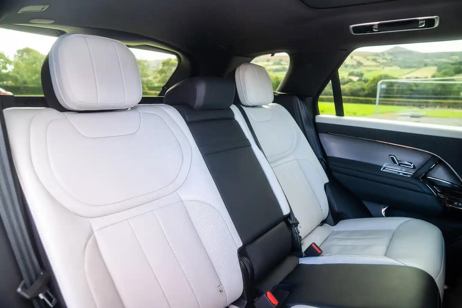 Land Rover Range Rover Sport view 29