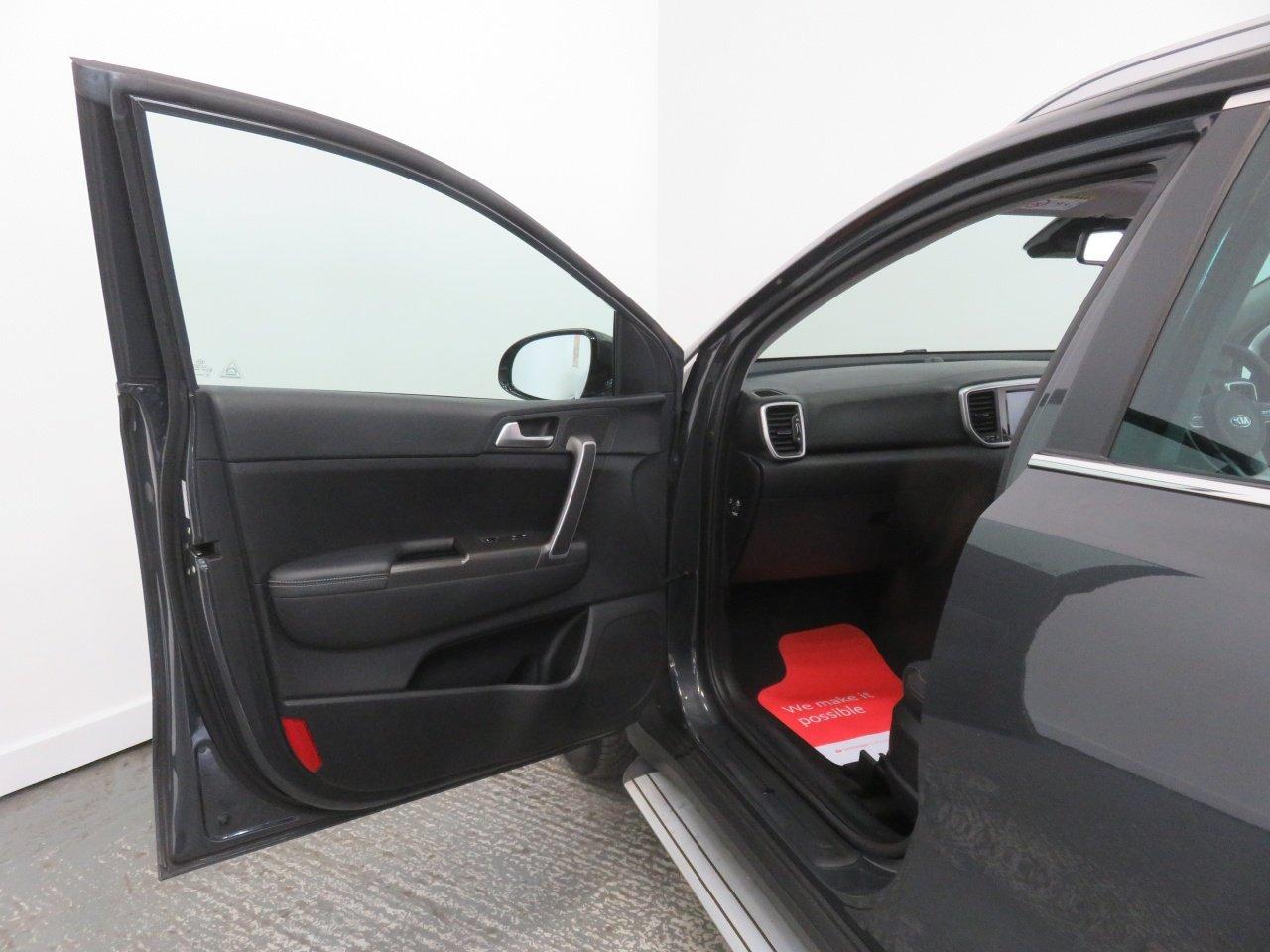 Kia Sportage view 24
