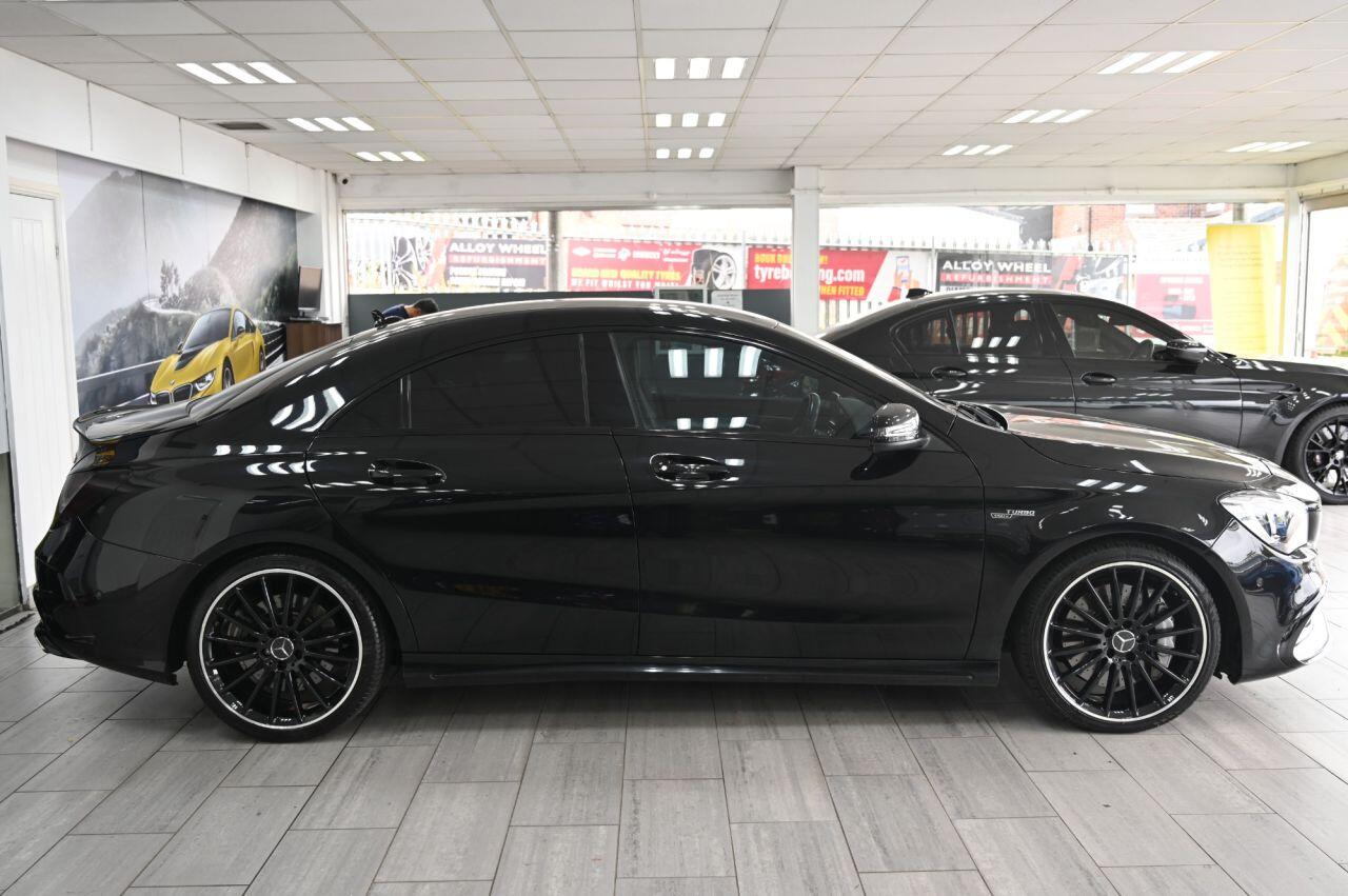 Mercedes-Benz Cla view 3