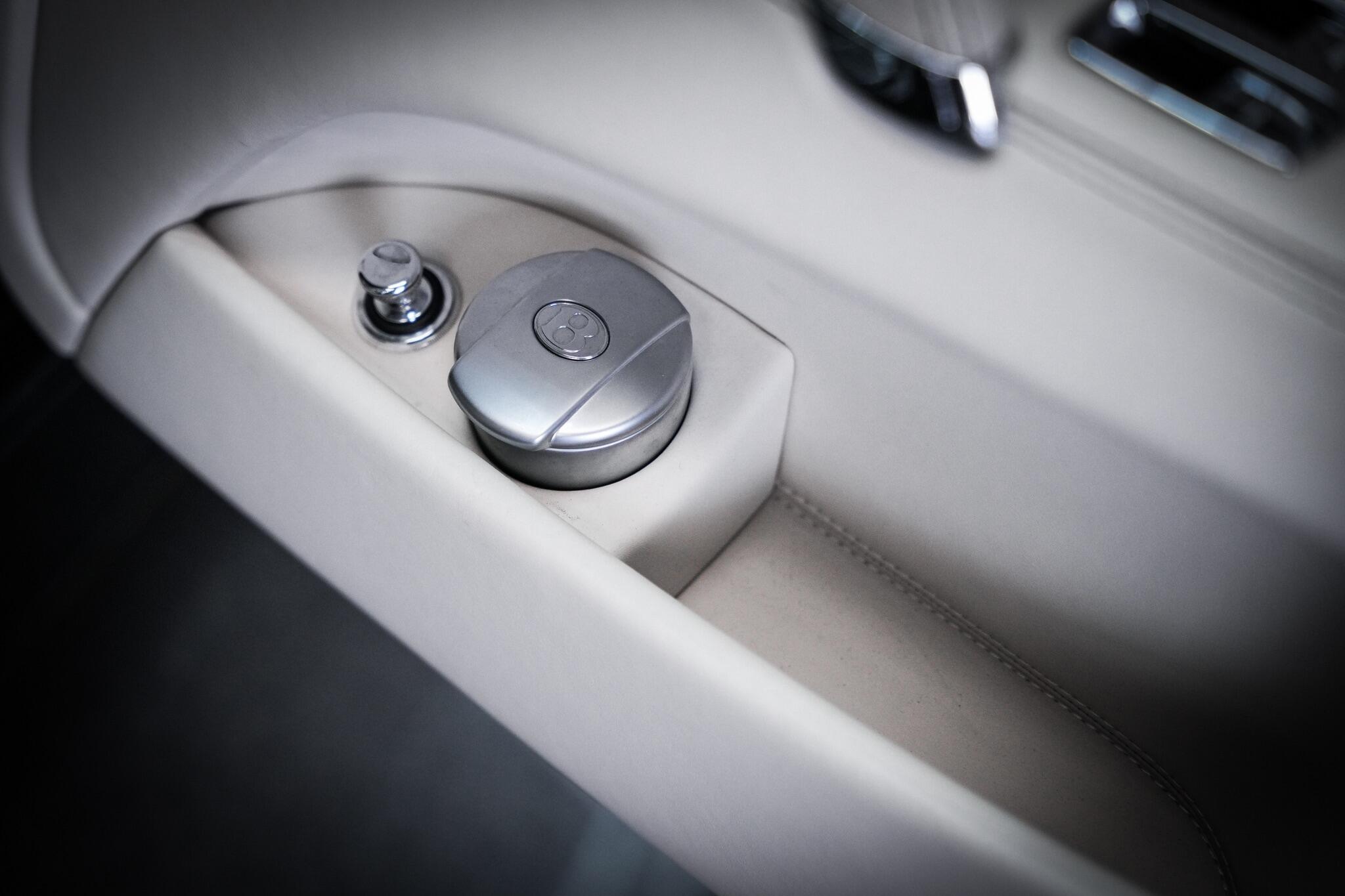 Bentley Flying Spur view 62