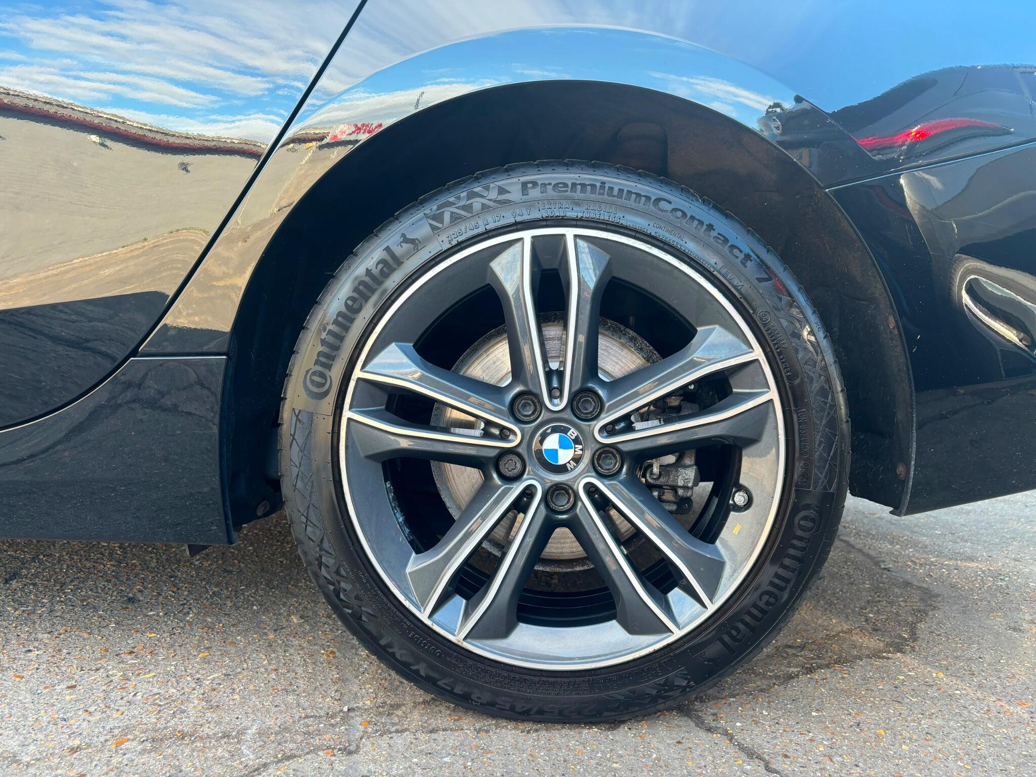 BMW 2 Series view 29