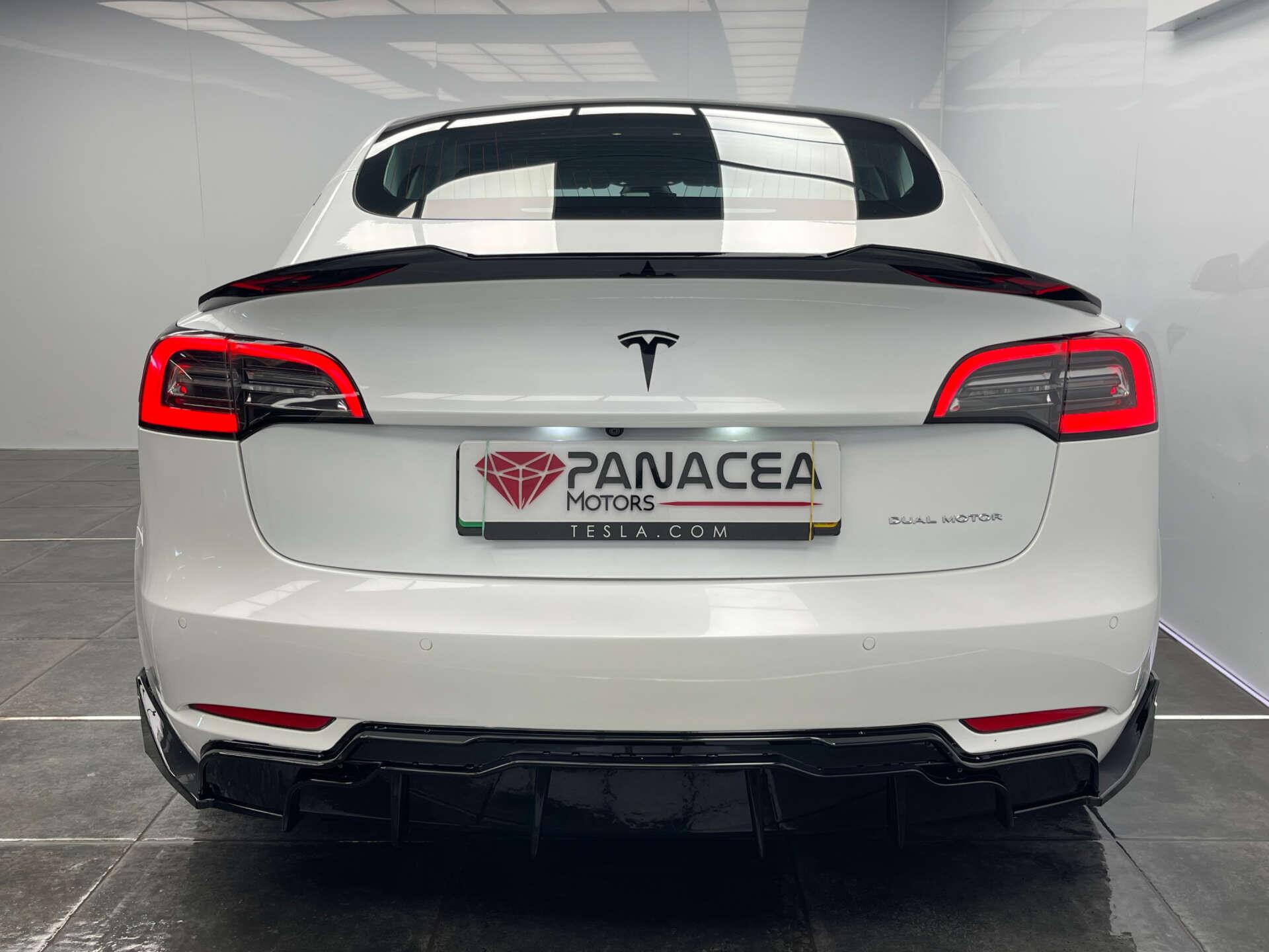 Tesla Model 3 view 42