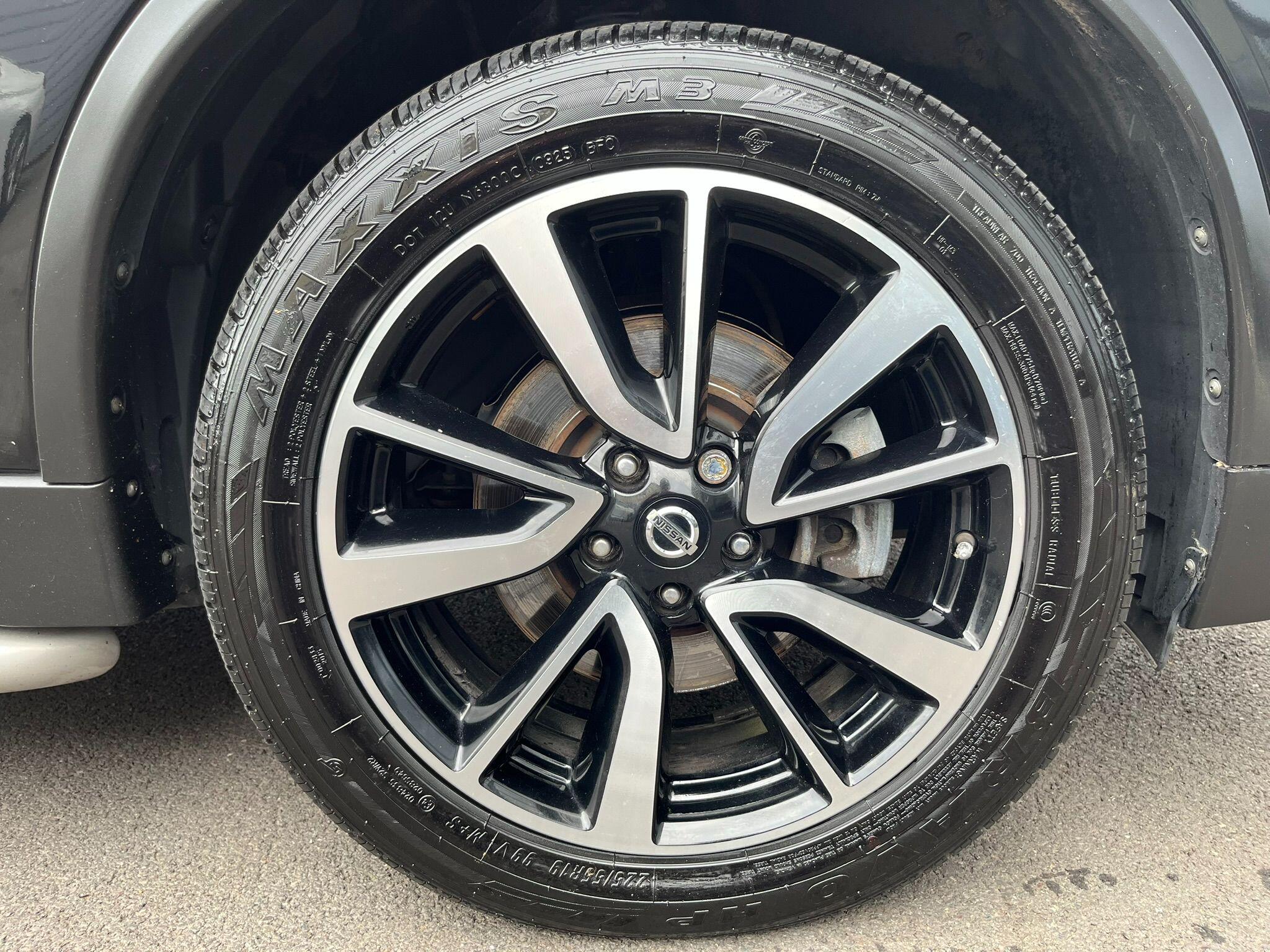 Nissan X-Trail view 38