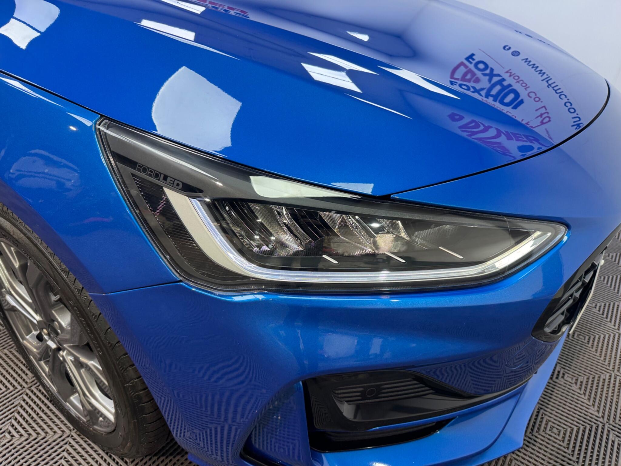 Ford Focus view 21