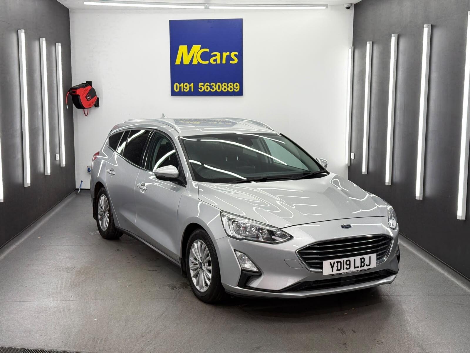 Ford Focus view 8