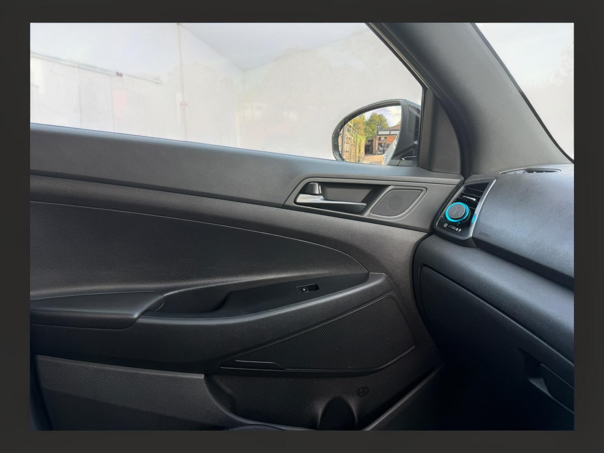 Hyundai Tucson view 36